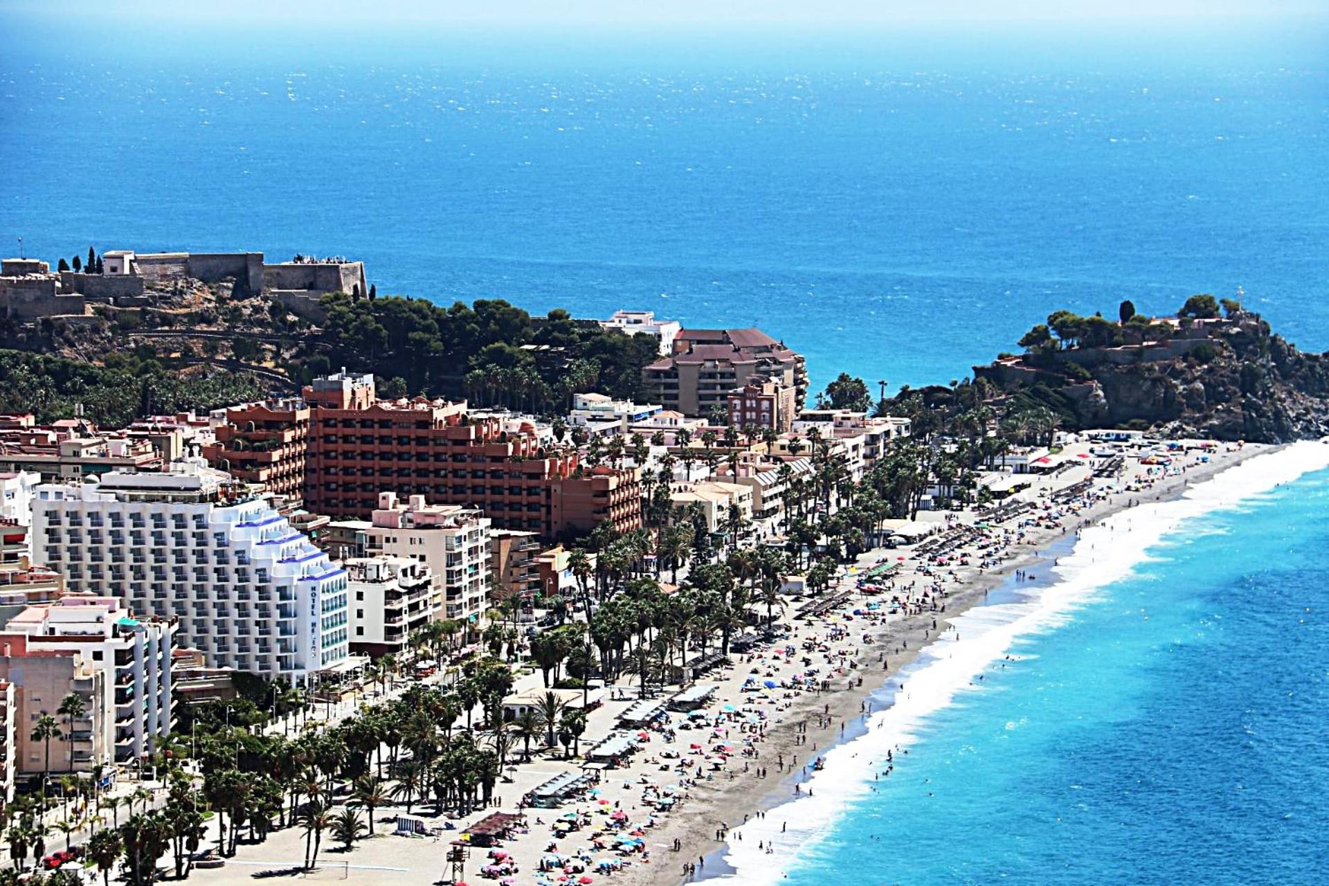 Apartamentos Sol y Playa Almuñecar view 3