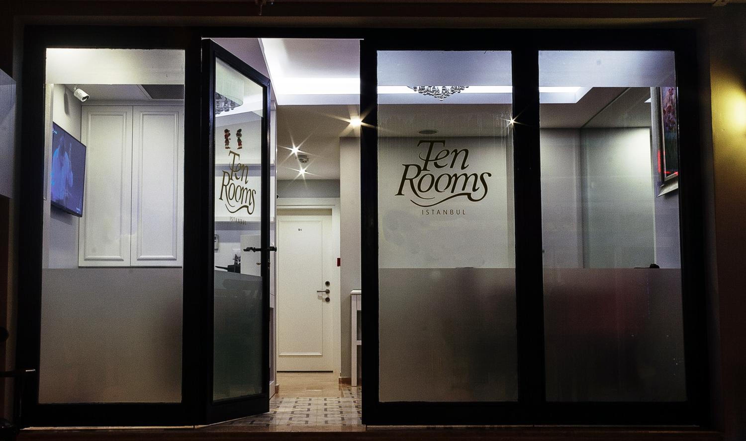 Ten Rooms İstanbul Otel - Image 25