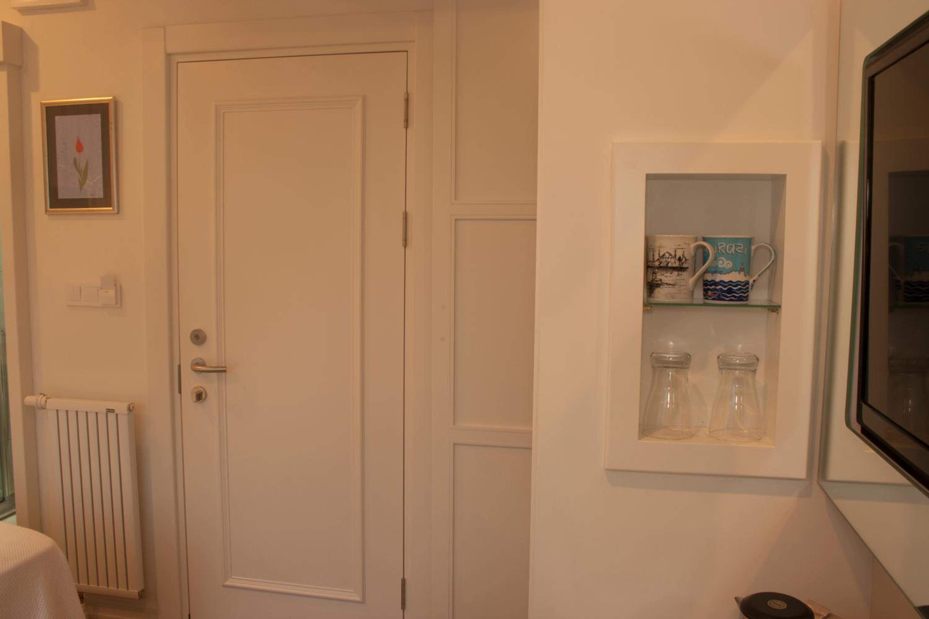 Ten Rooms İstanbul Otel - Image 15