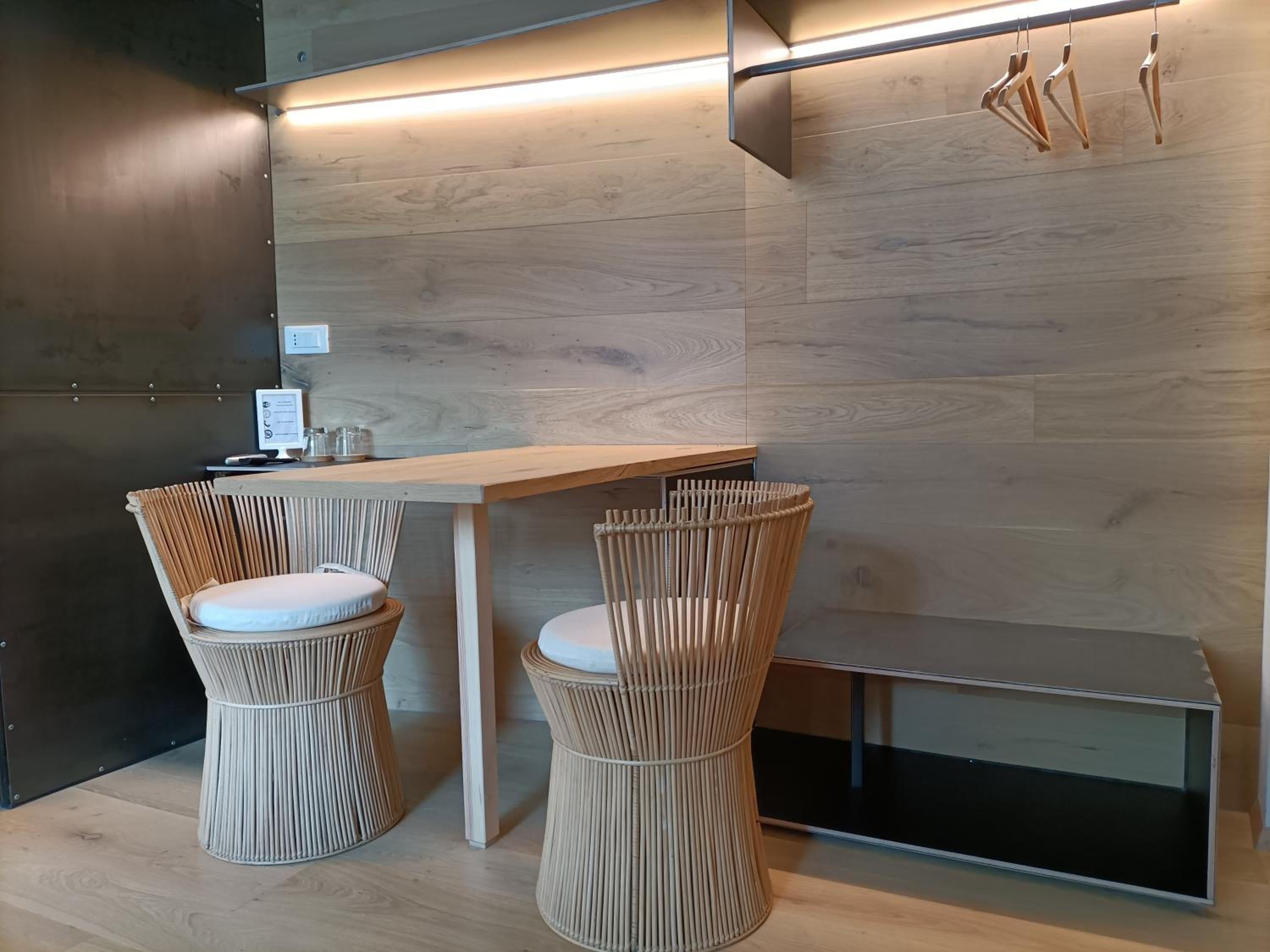 Le Meridiane City Rooms In Trento view 3