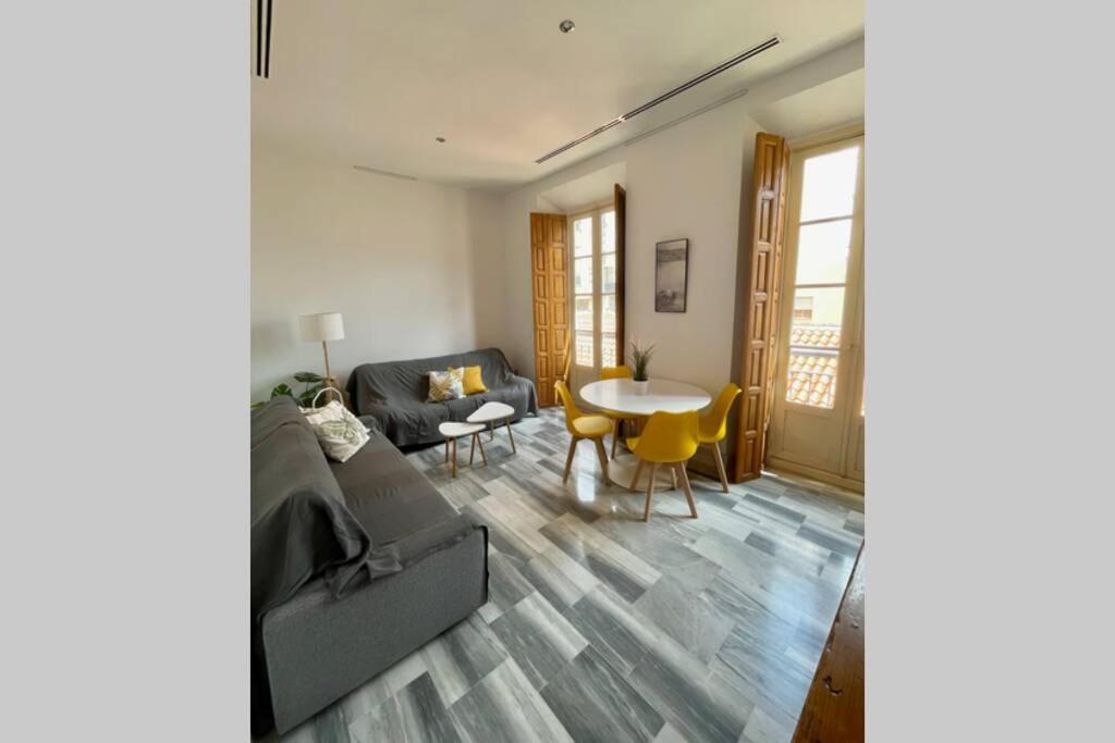 Picasso´s Birth House Charming Apartment