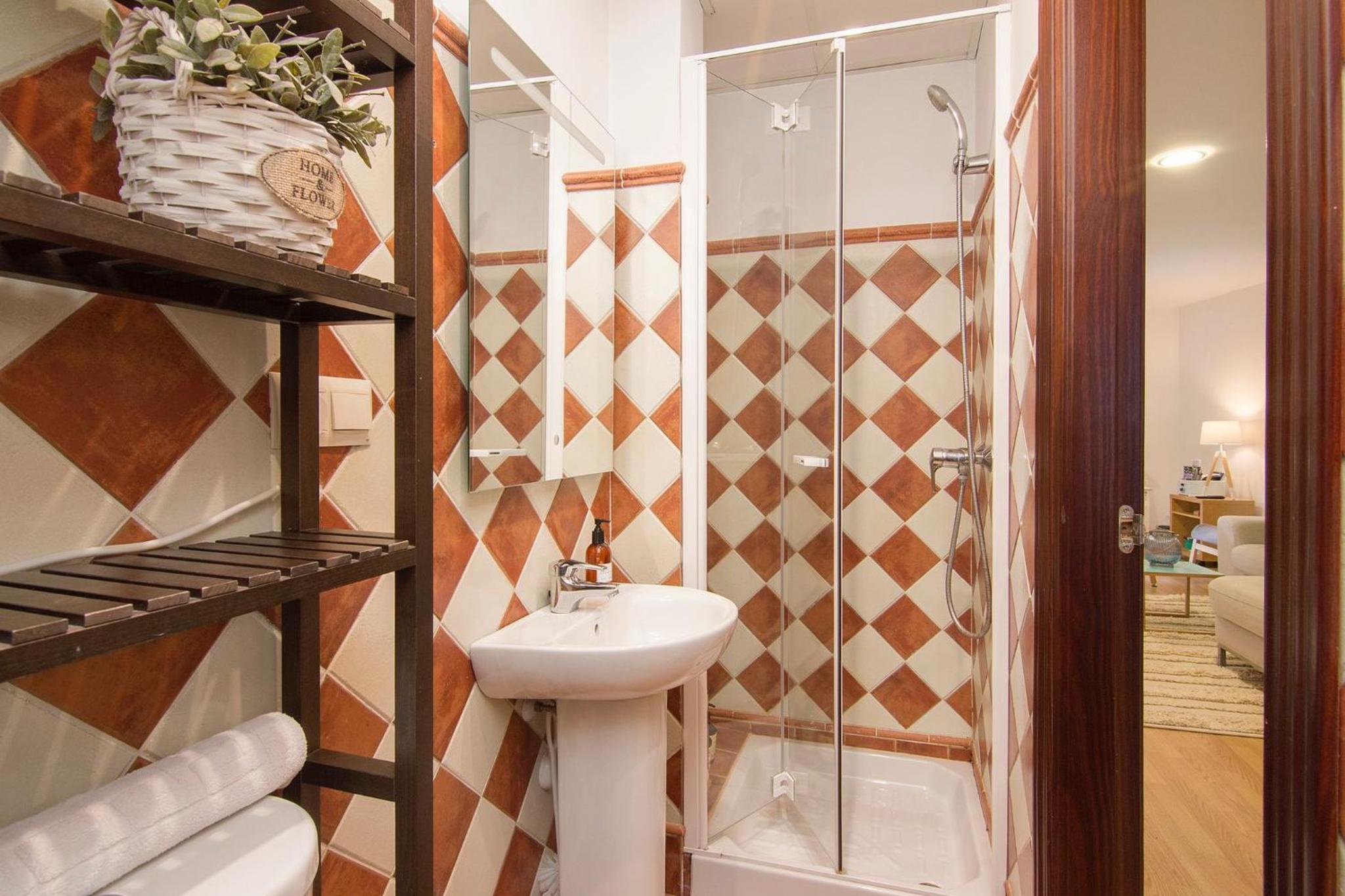 Chezmoihomes Alhambra