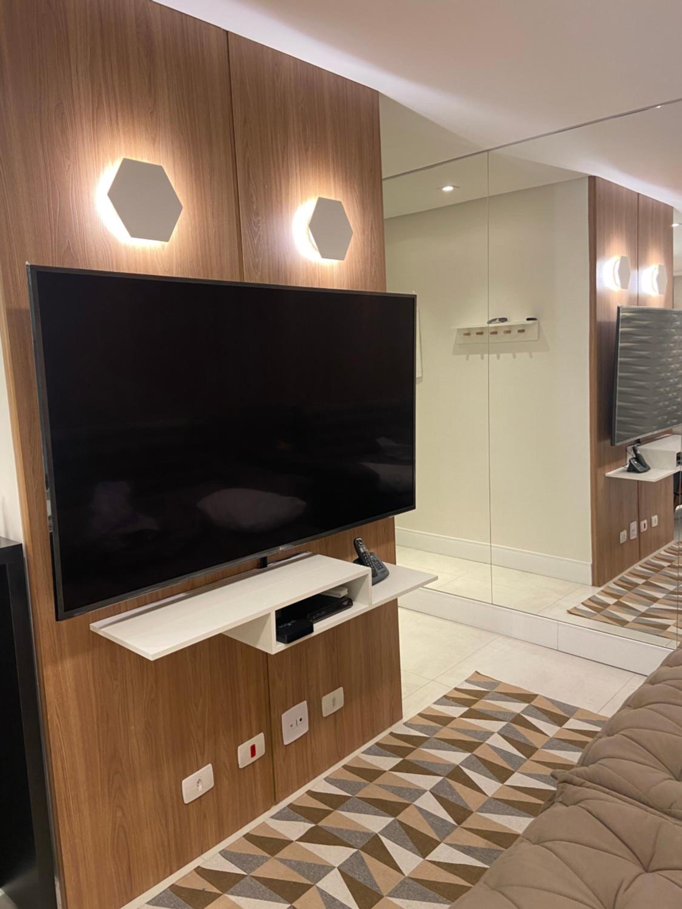 Hotel Flat Pitangueiras Guarujá - Image 1