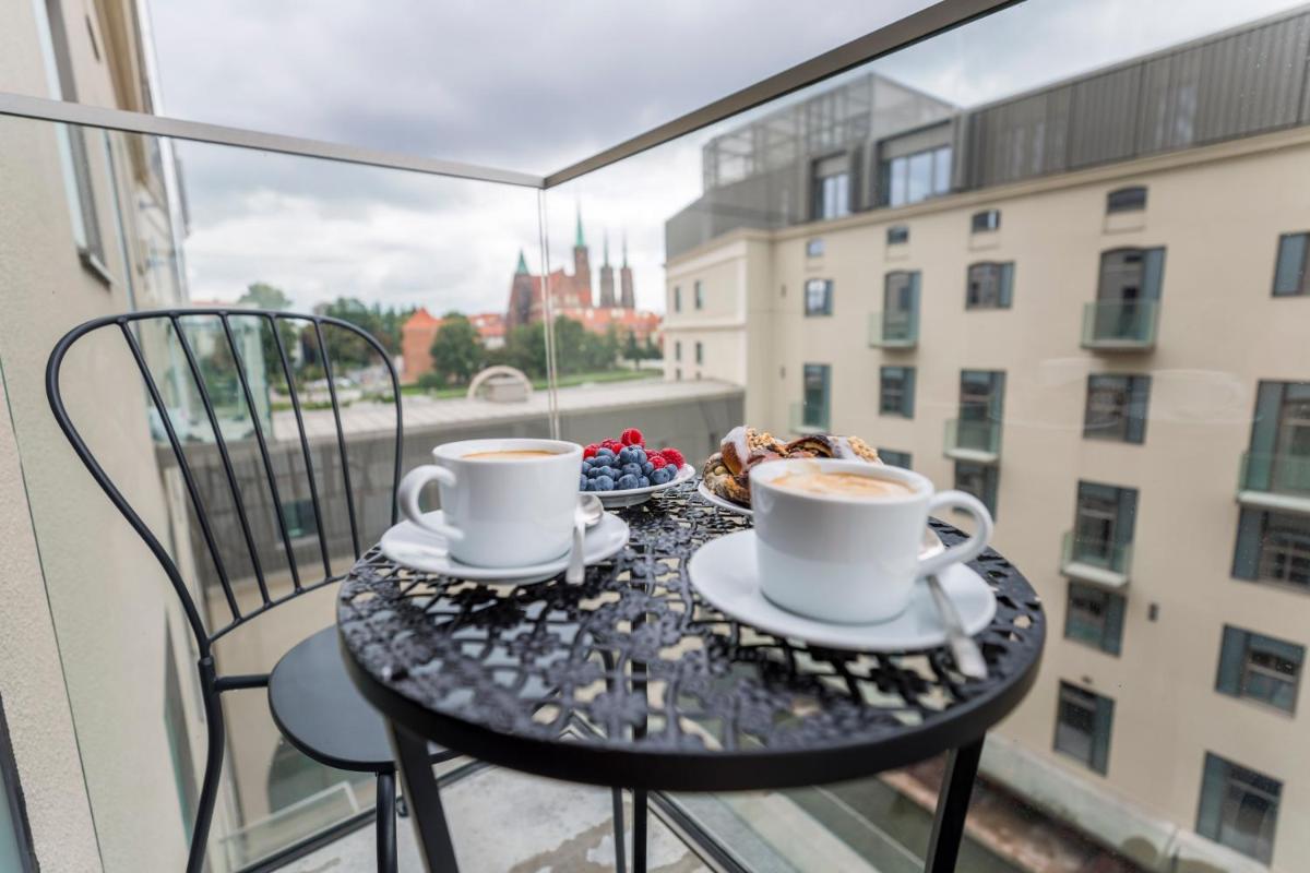 oompH Wroclaw Luxurious Loft with great View view 2