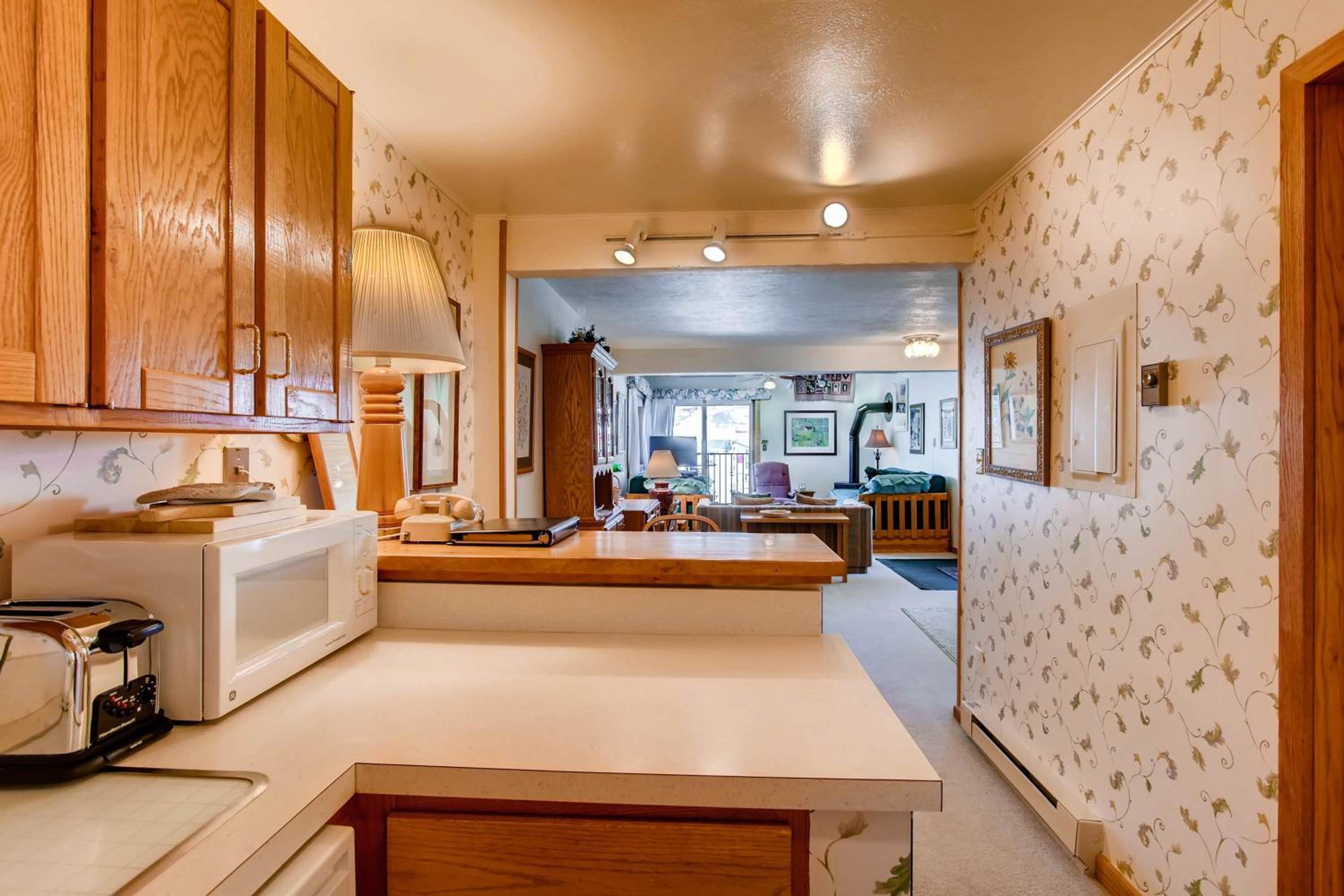 Ski-in Ski-out Studio Private Balcony  Fireplace condo - Property Image 25