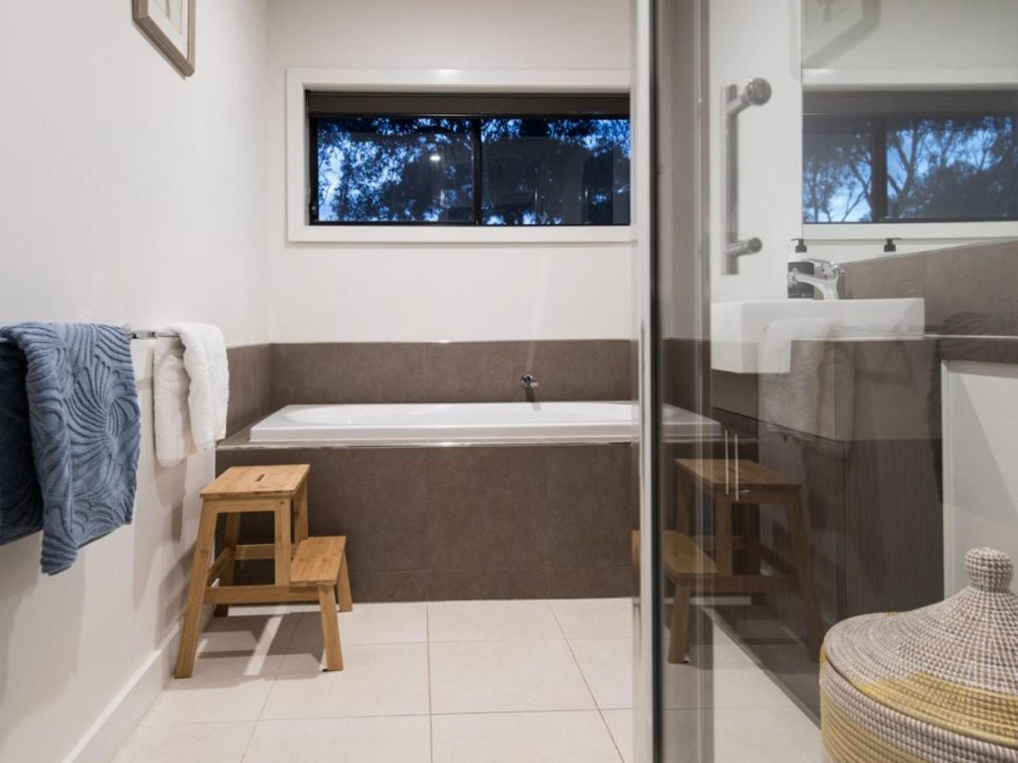 Retreat 34a- stunning views and meticulous design