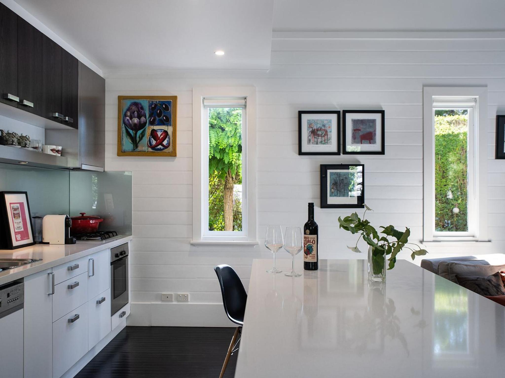 Park Avenue - architecturally designed villa