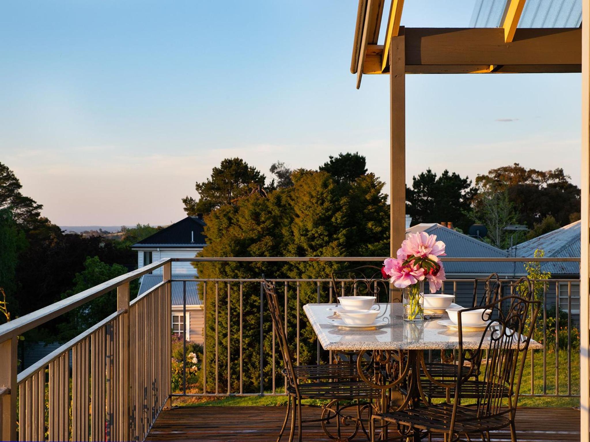 Churchills - outstanding views over Daylesford