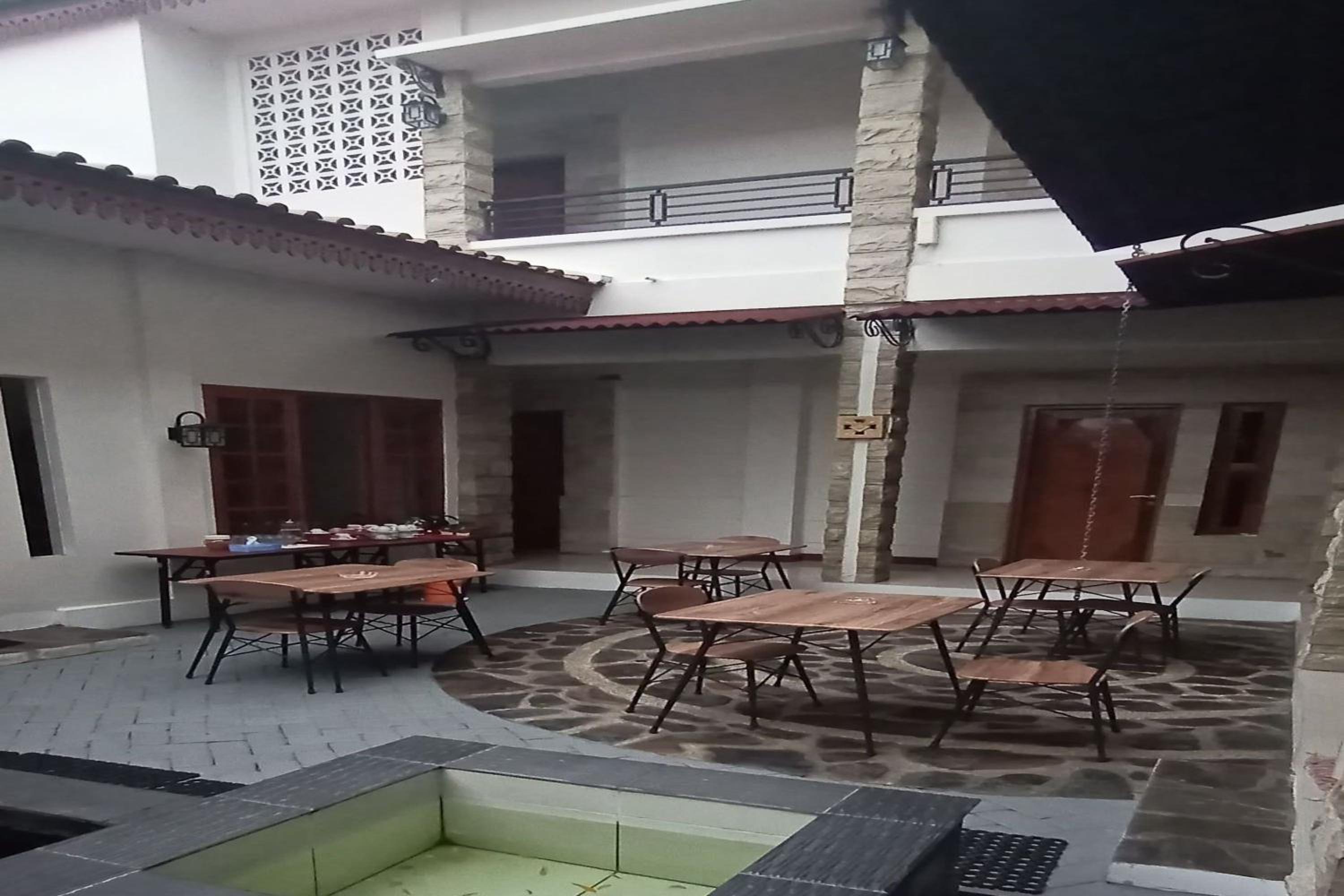 S5 Guest House Yogyakarta view 3