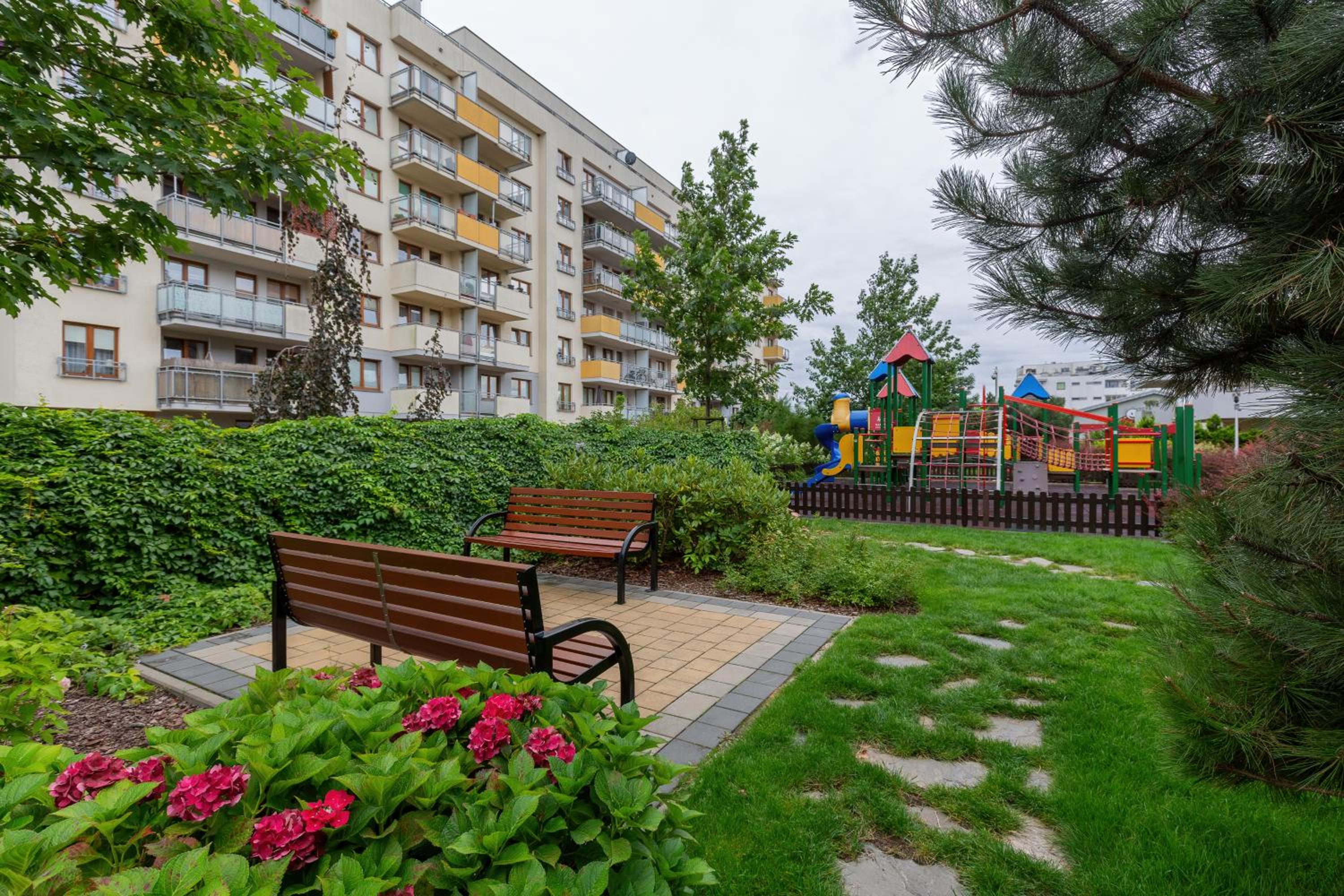 Atrium Ursus Warsaw Apartments by Noclegi Renters, photo 24