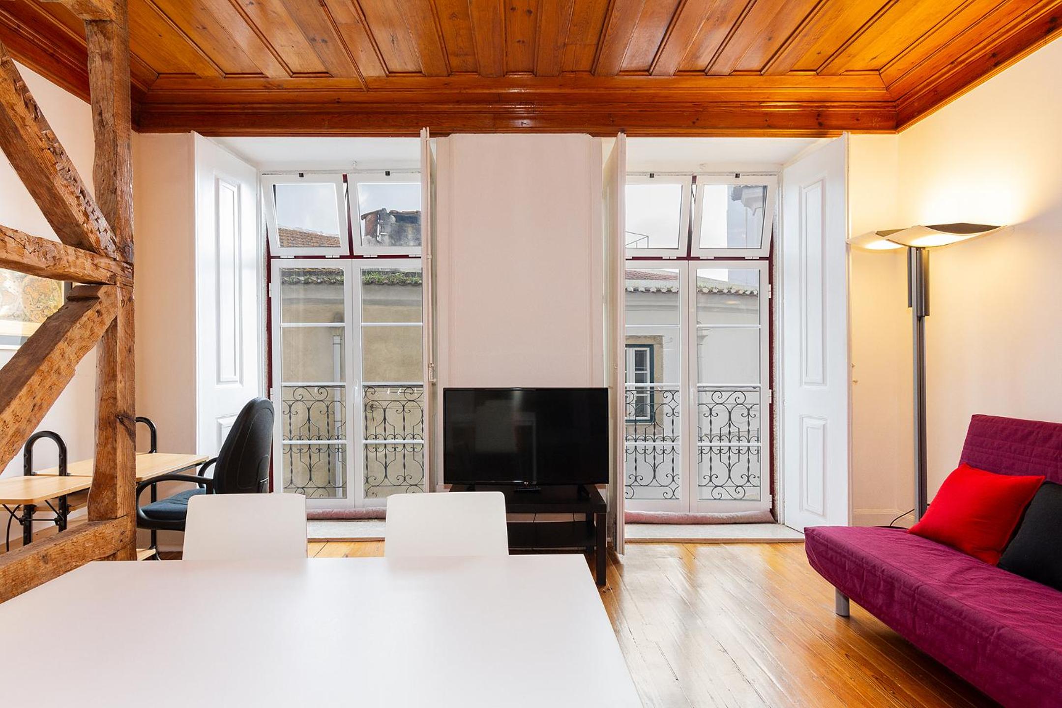 Alfama First Floor view 4