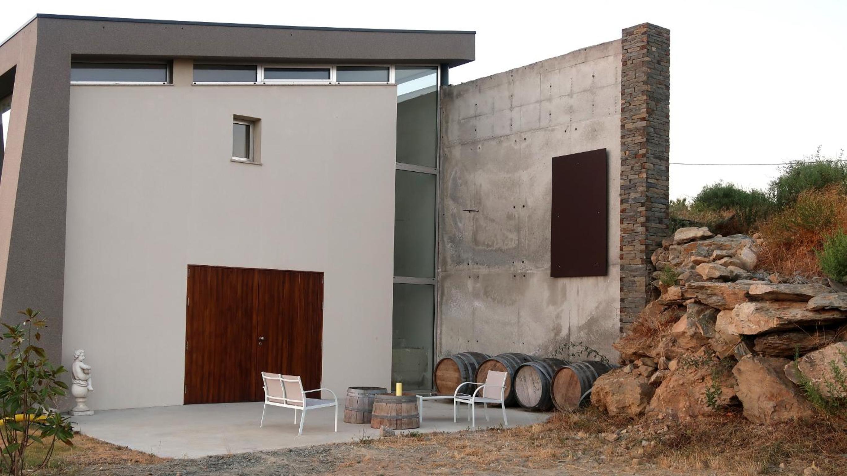 Stay at the Winemaker view 5