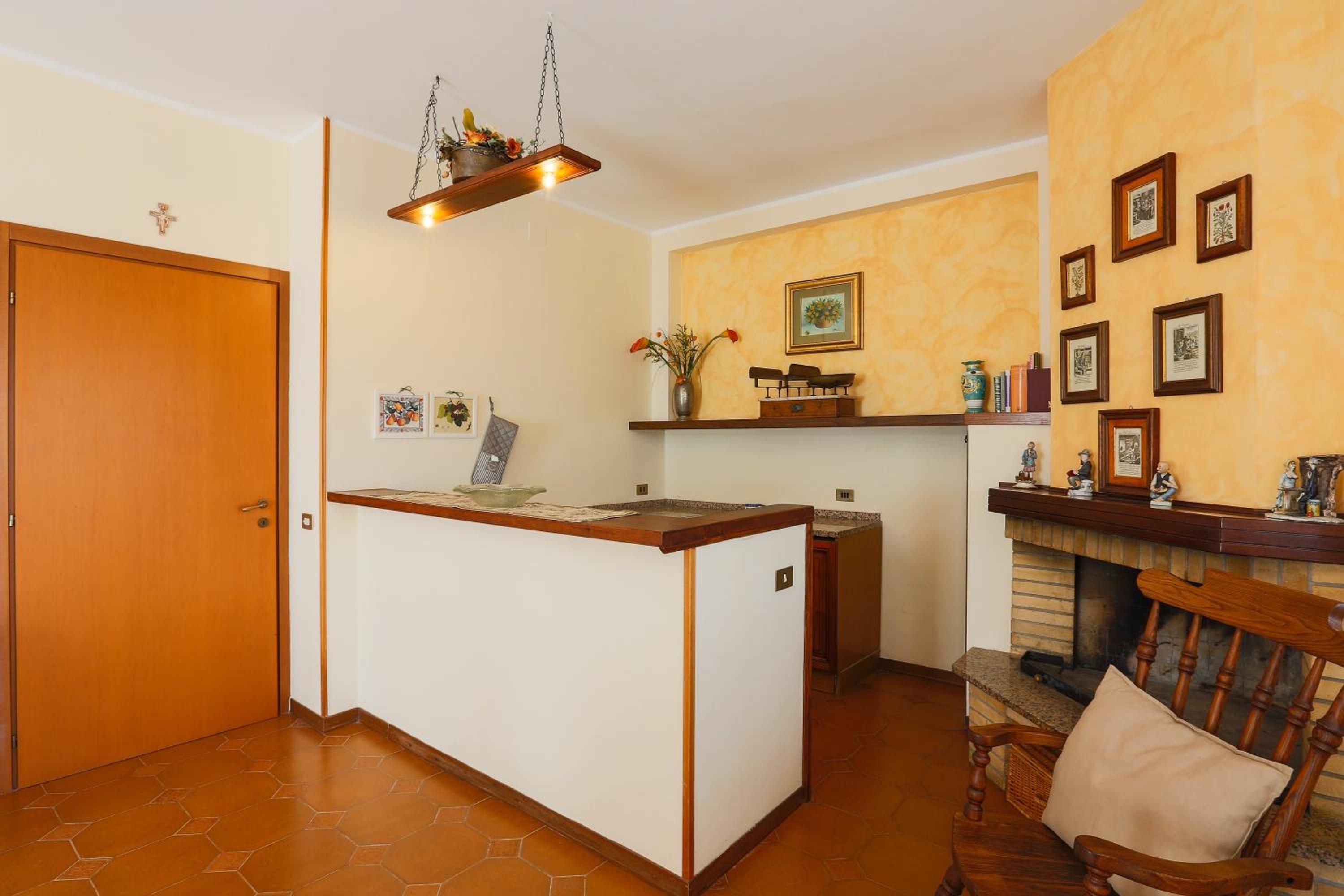Photo 77