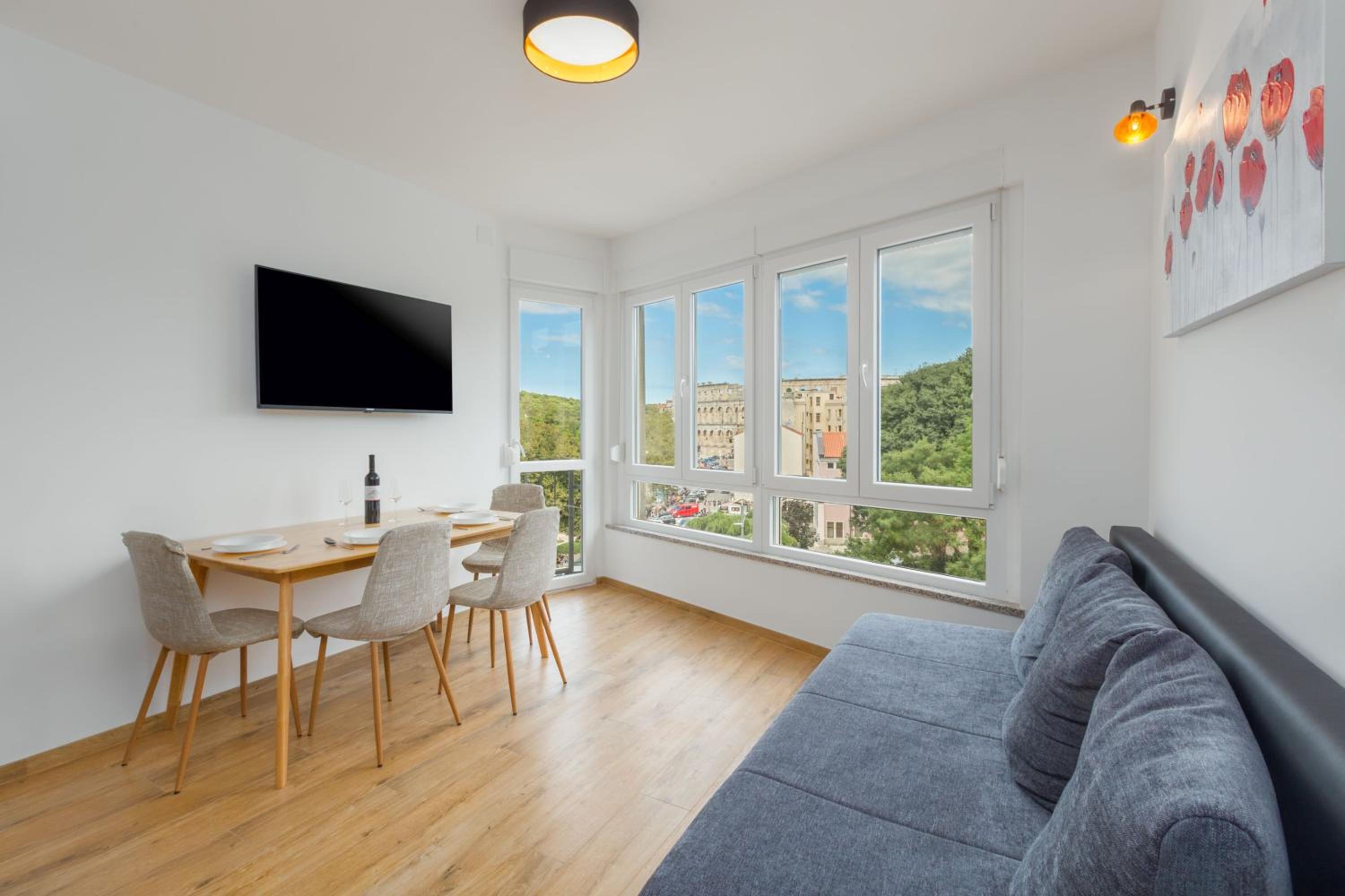 Sylvia Center Apartment view 4