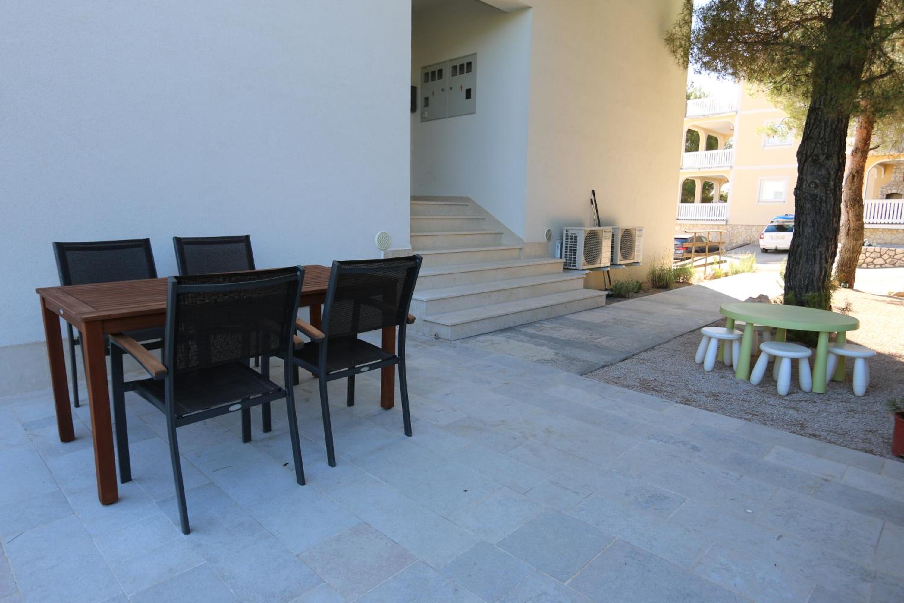 Apartments Baresic