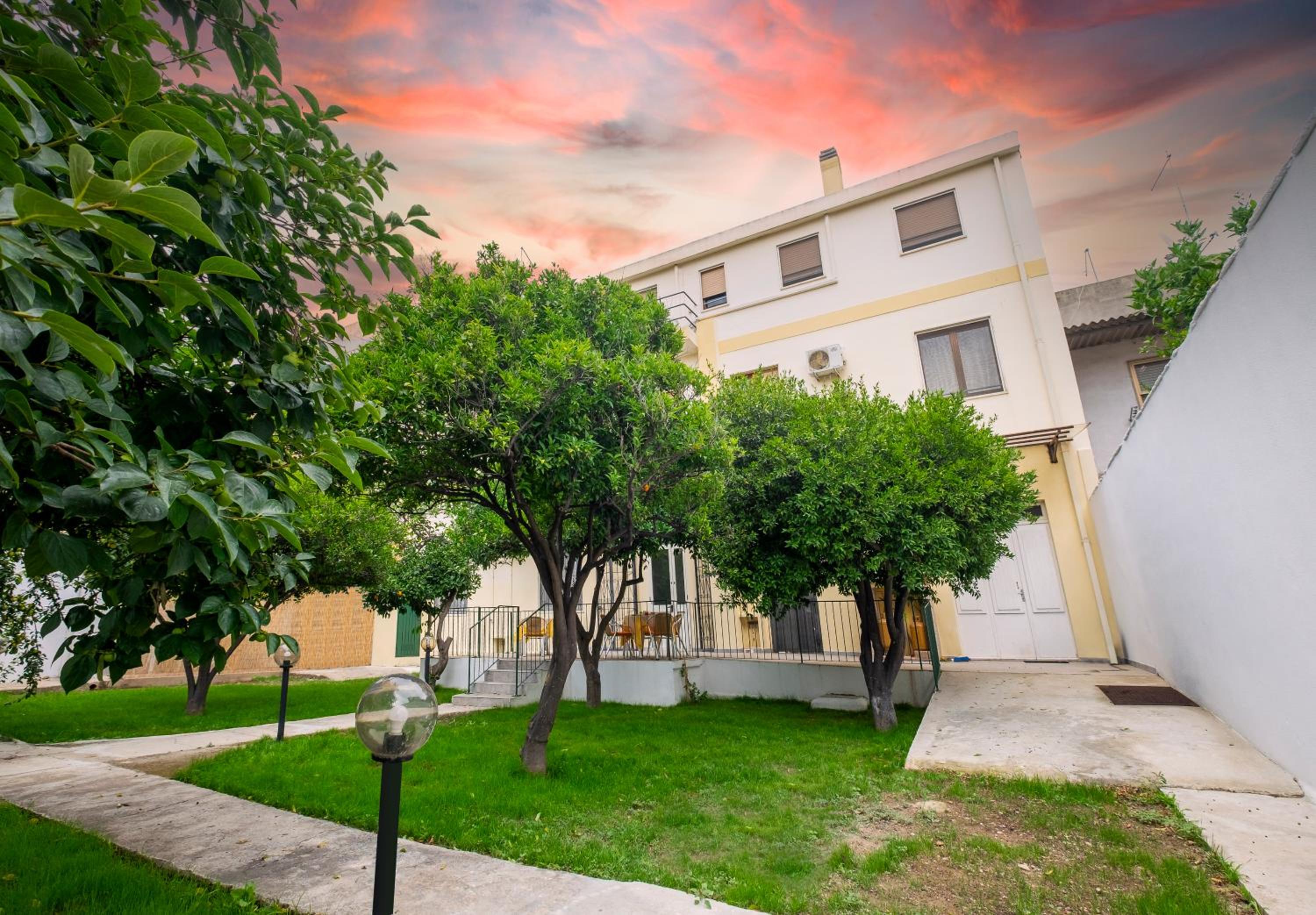 Hotel Soleo - Image 1