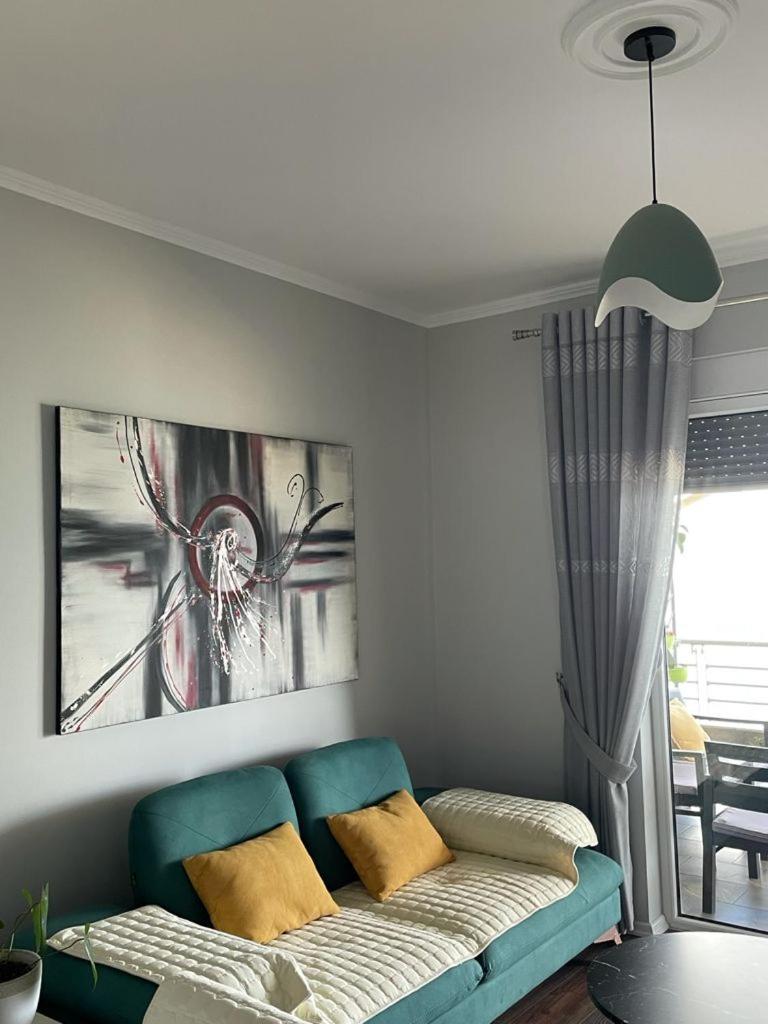 Kelvi’s Apartment