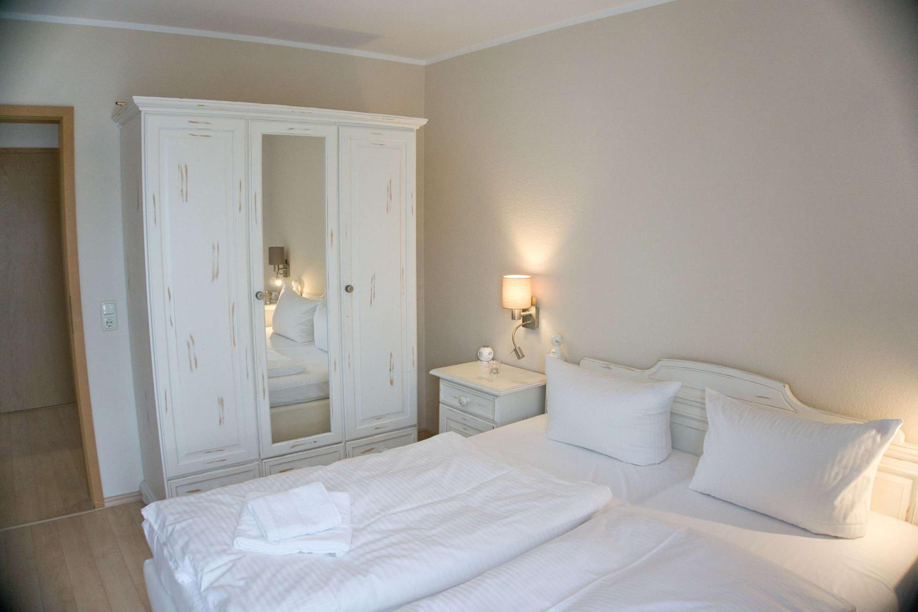 Ferienwohnung in zentraler Lage und mit Balkon - Villa Karola FeWo 18