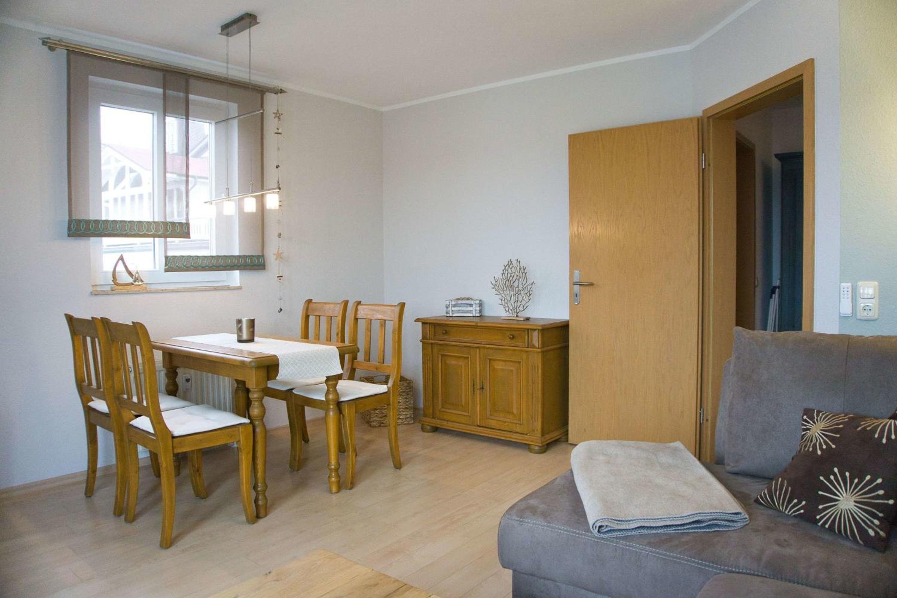 Ferienwohnung in zentraler Lage und mit Balkon - Villa Karola FeWo 18