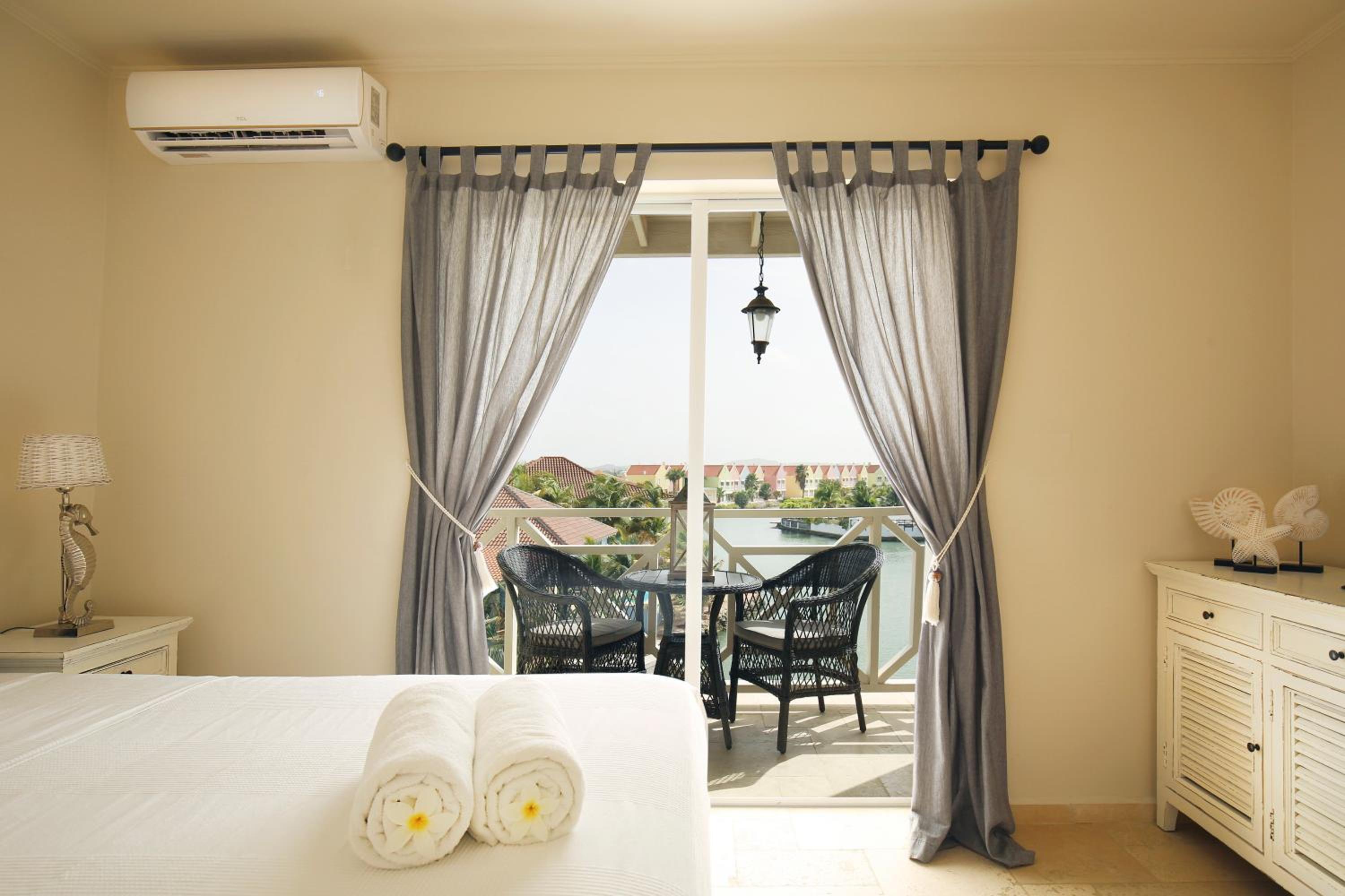 Ocean Breeze Boutique Hotel & Marina