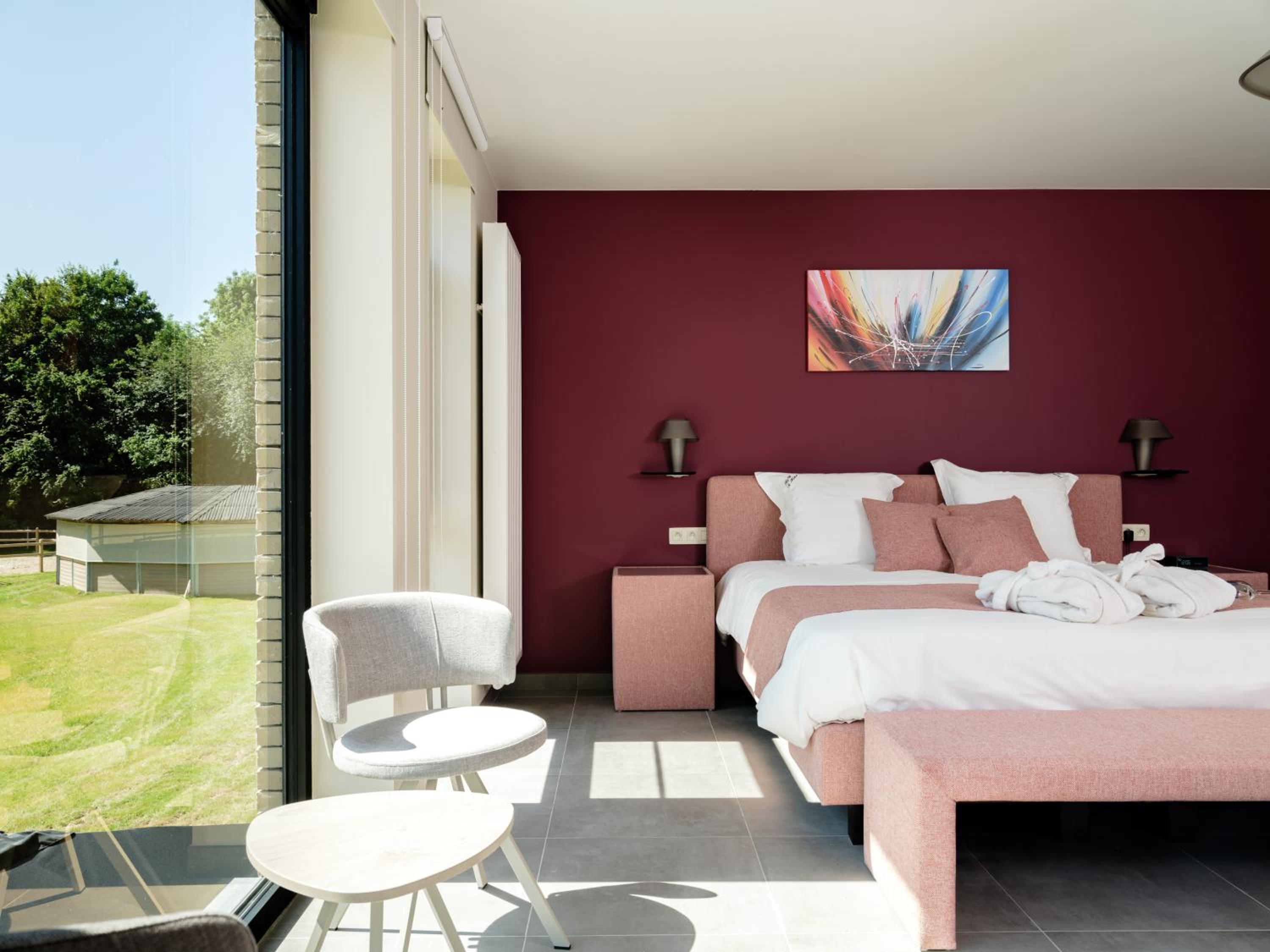 b & b St-Hubert