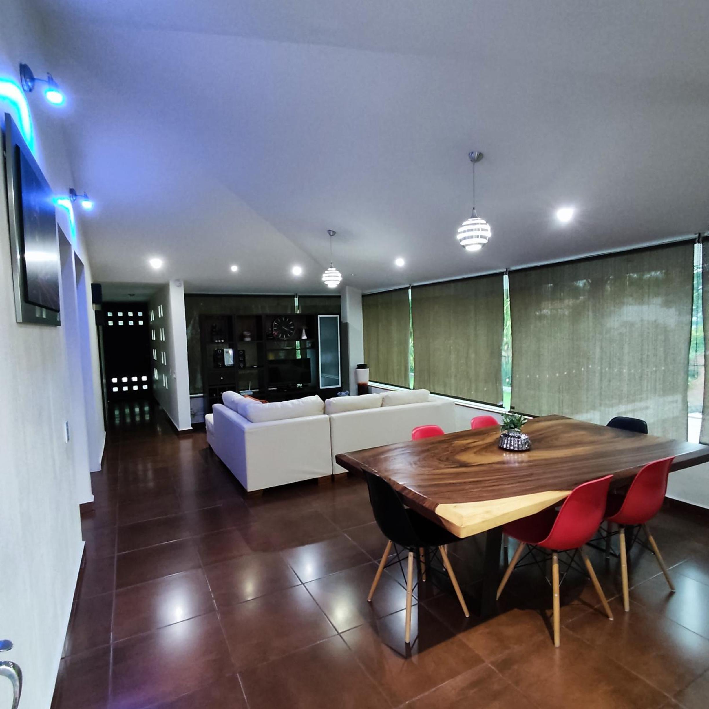 Finca el Nogal - Casa Entera Familiar Moderna con Amplio Jardín Atlixco puebla