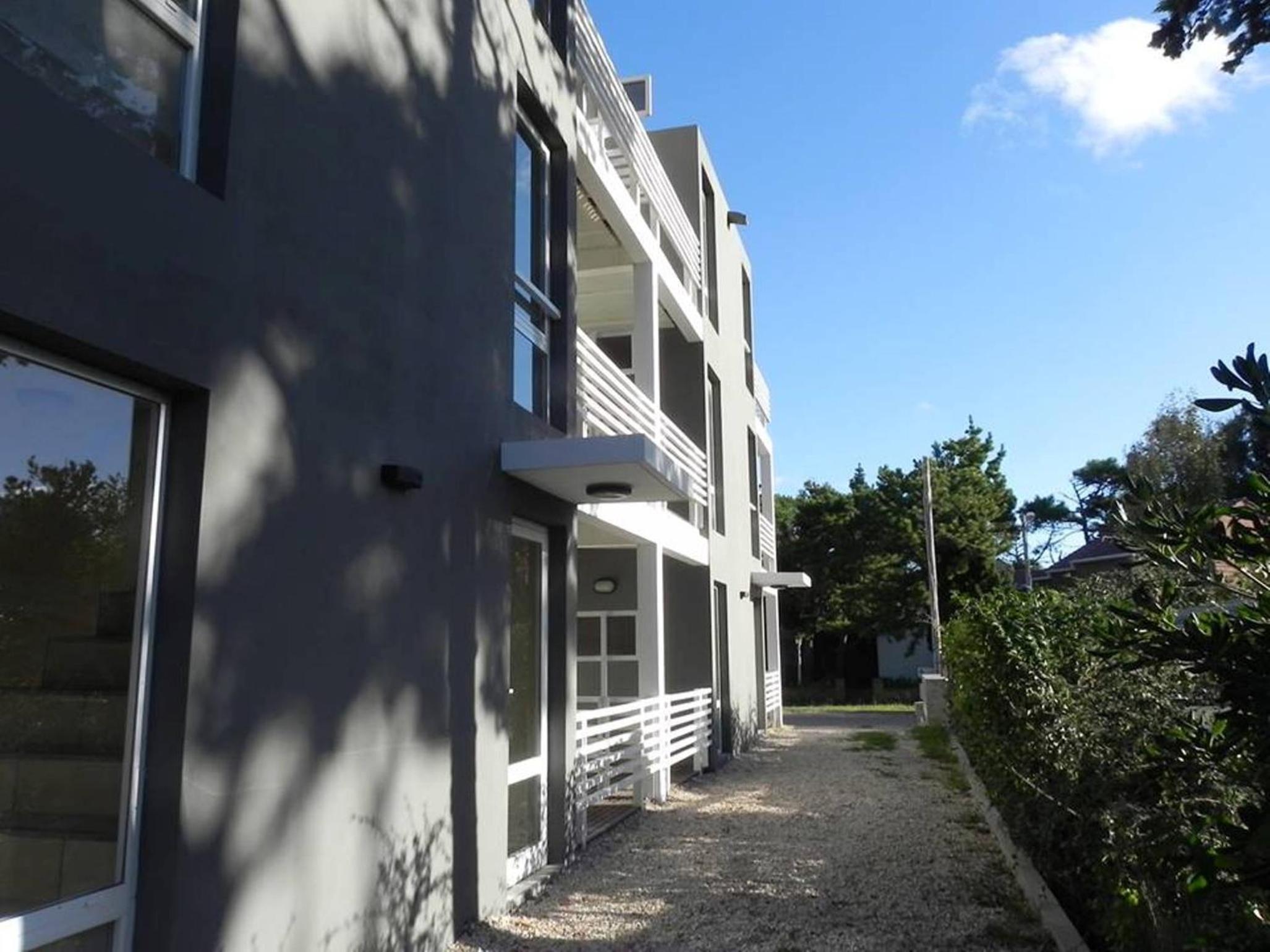 Hotel Alugar - Image 1