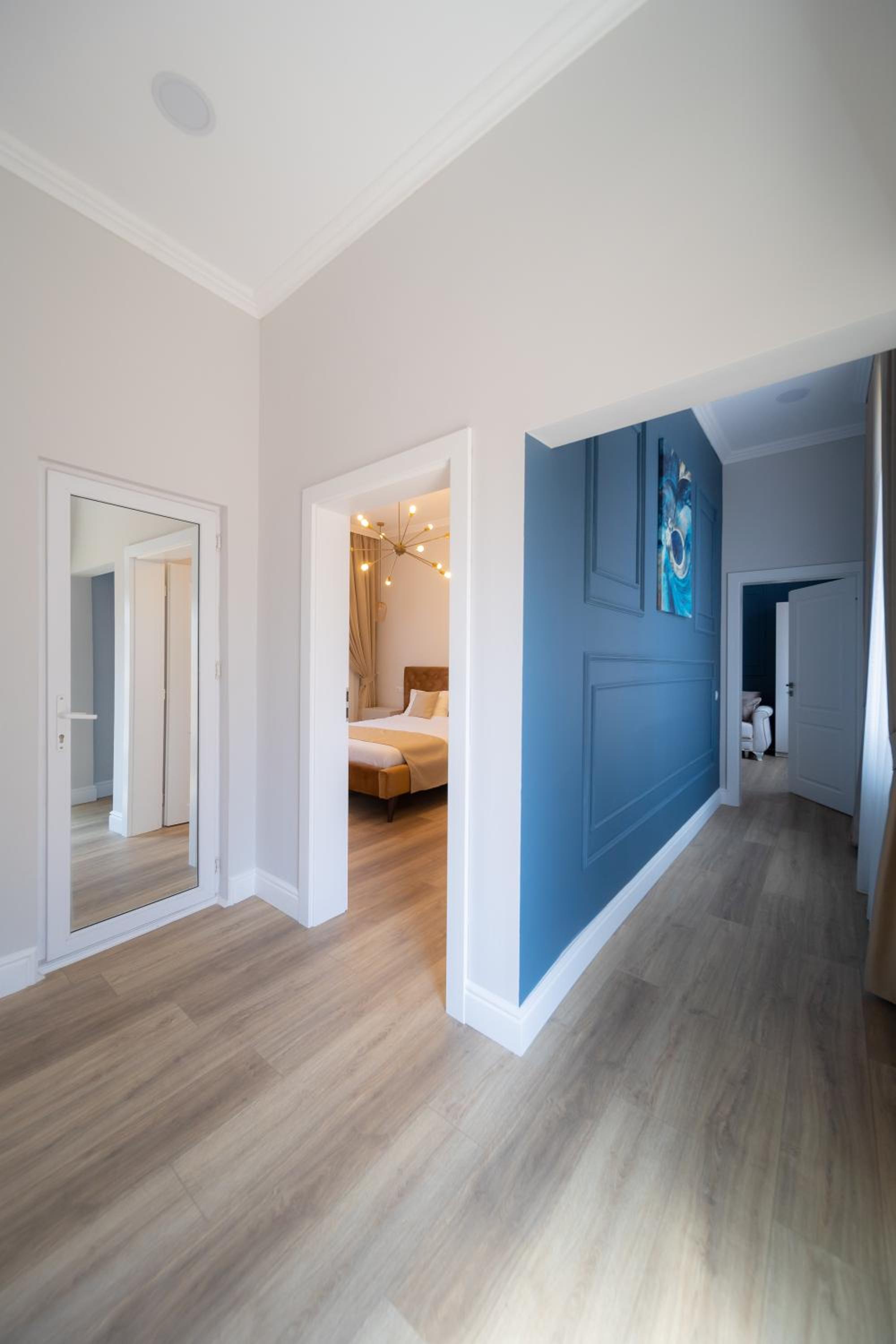BlueSky Ultra-Central Premium Apartment view 3