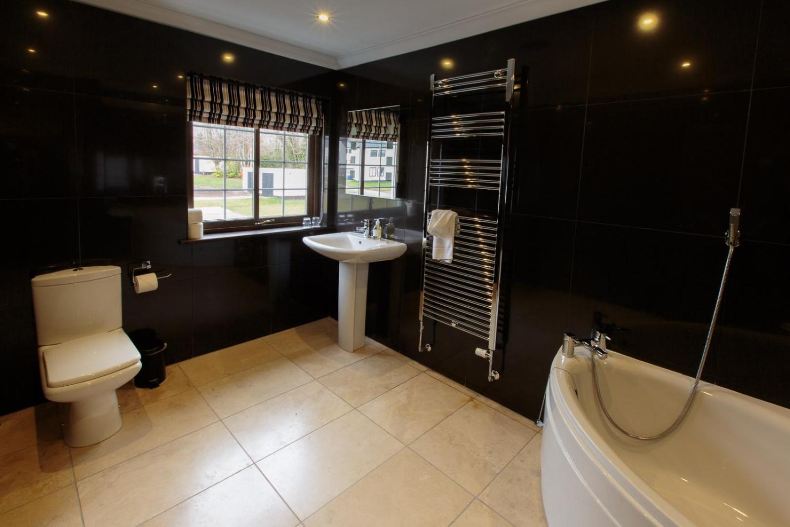 Achnagairn Estate - Self-catering Mini Manors