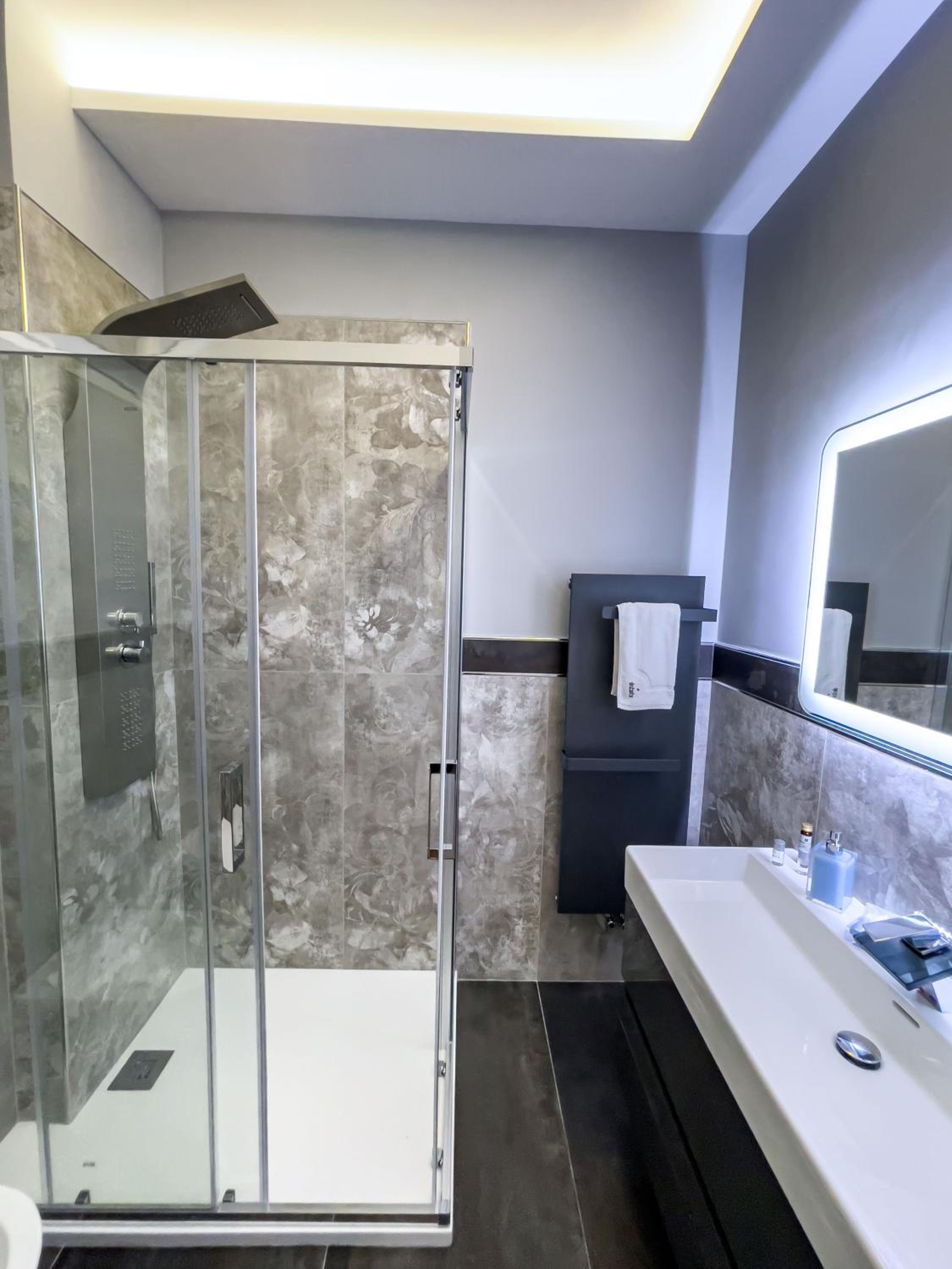 DISTINTO SUITE & ROOMS view 5