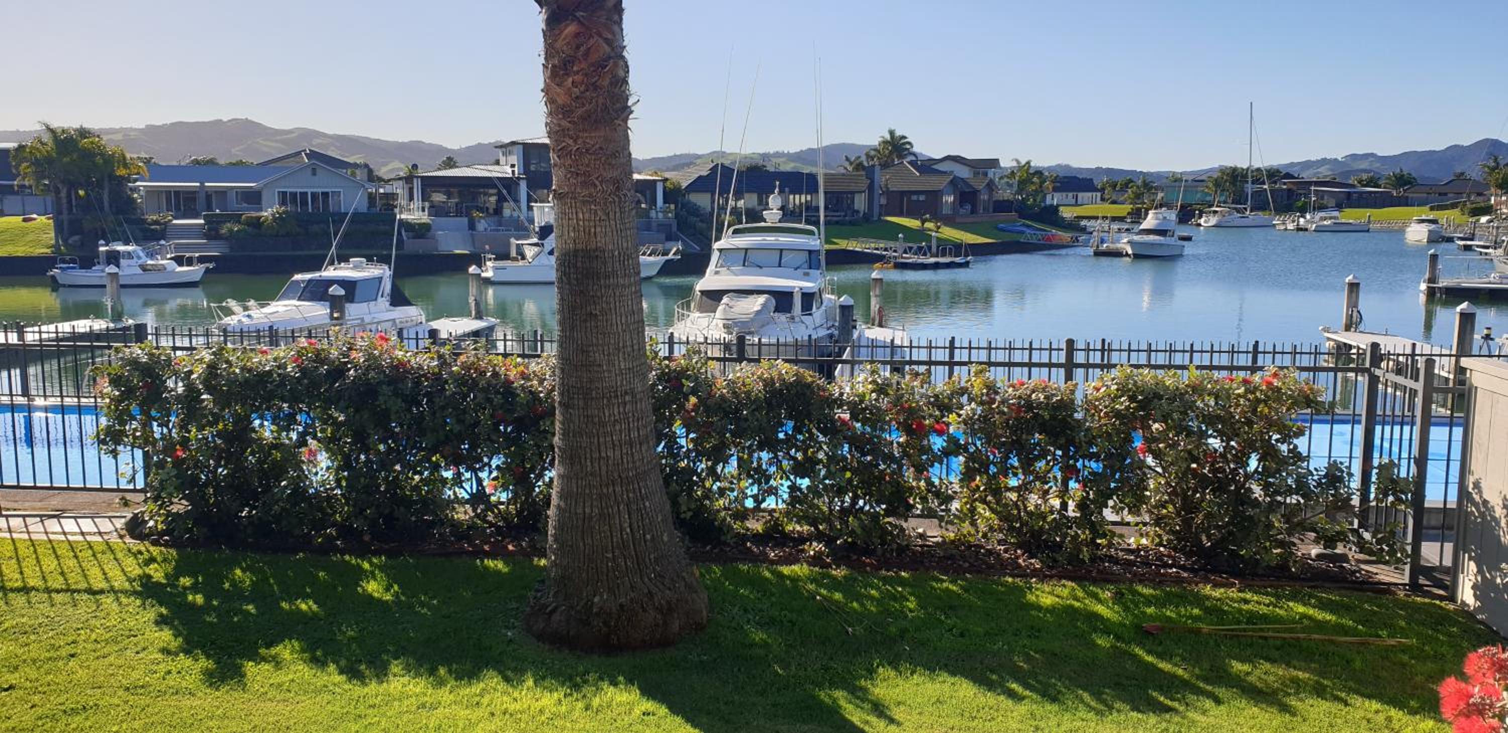 Waterways Renaissance "A Touch Of Class" view 5