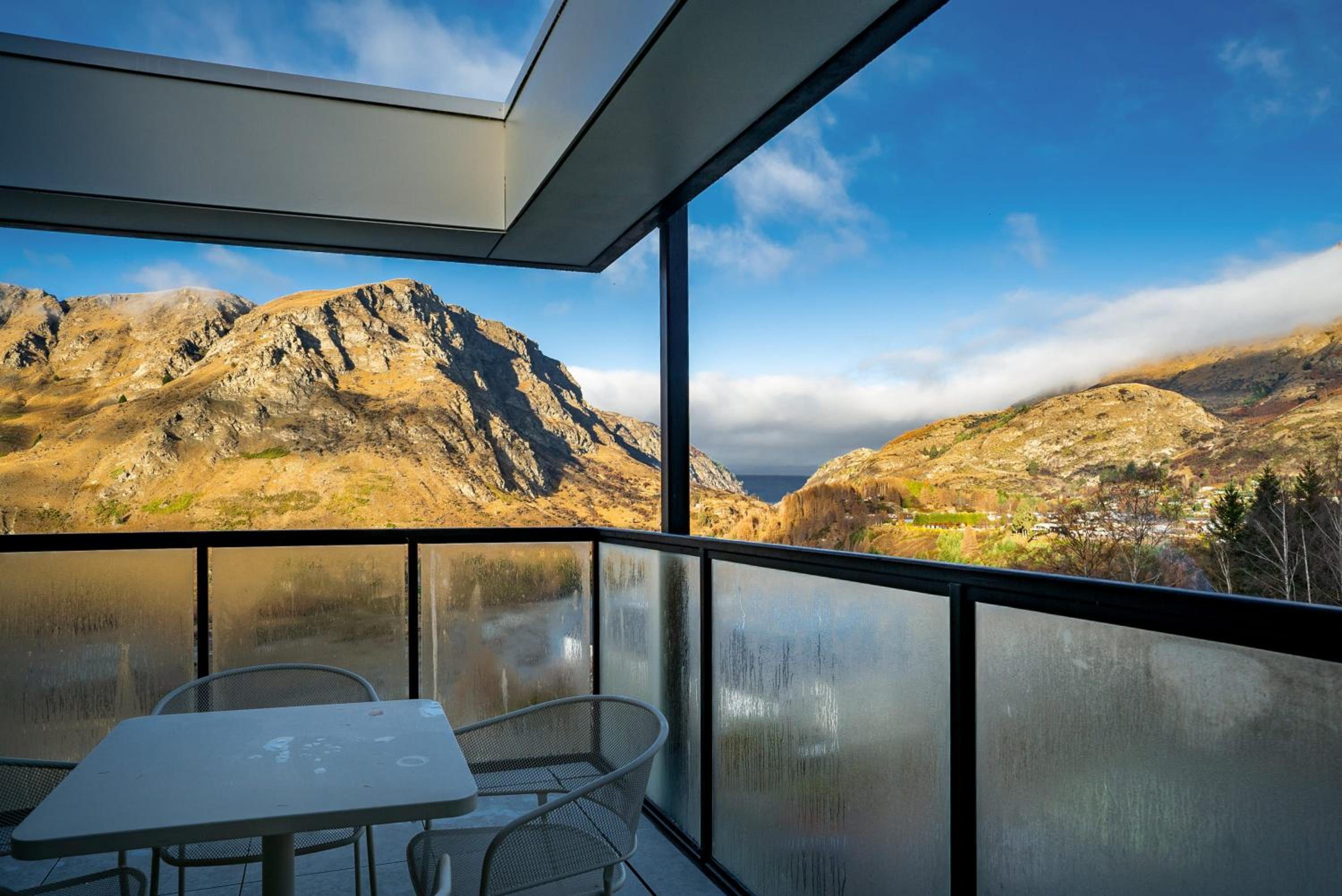 Riverview Penthouse - Apartment 19
