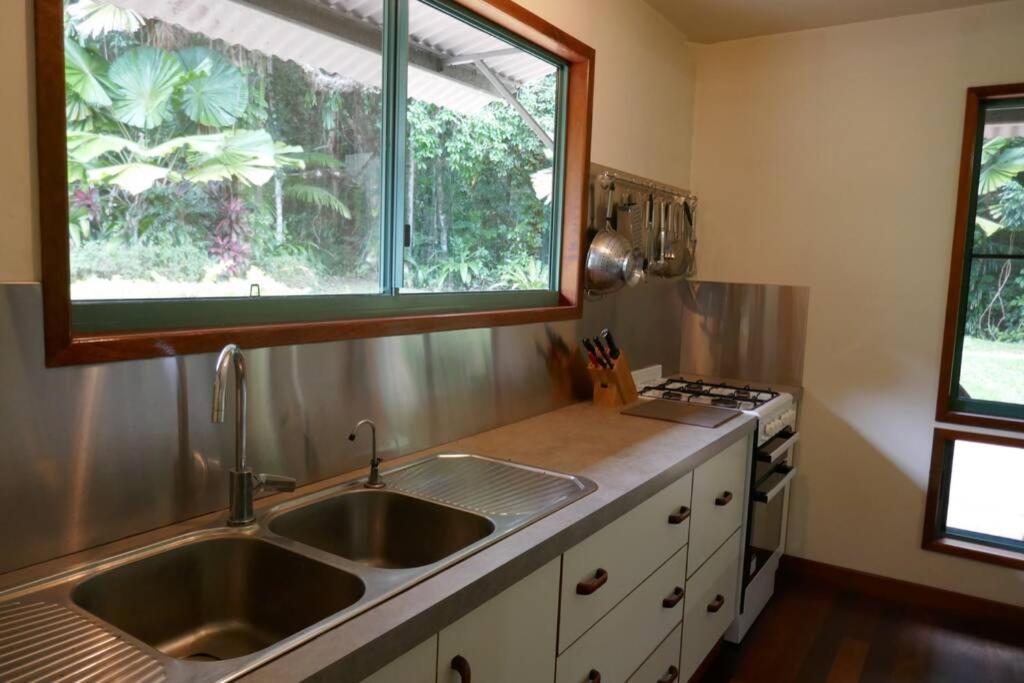 Fanpalm Creek Hideaway