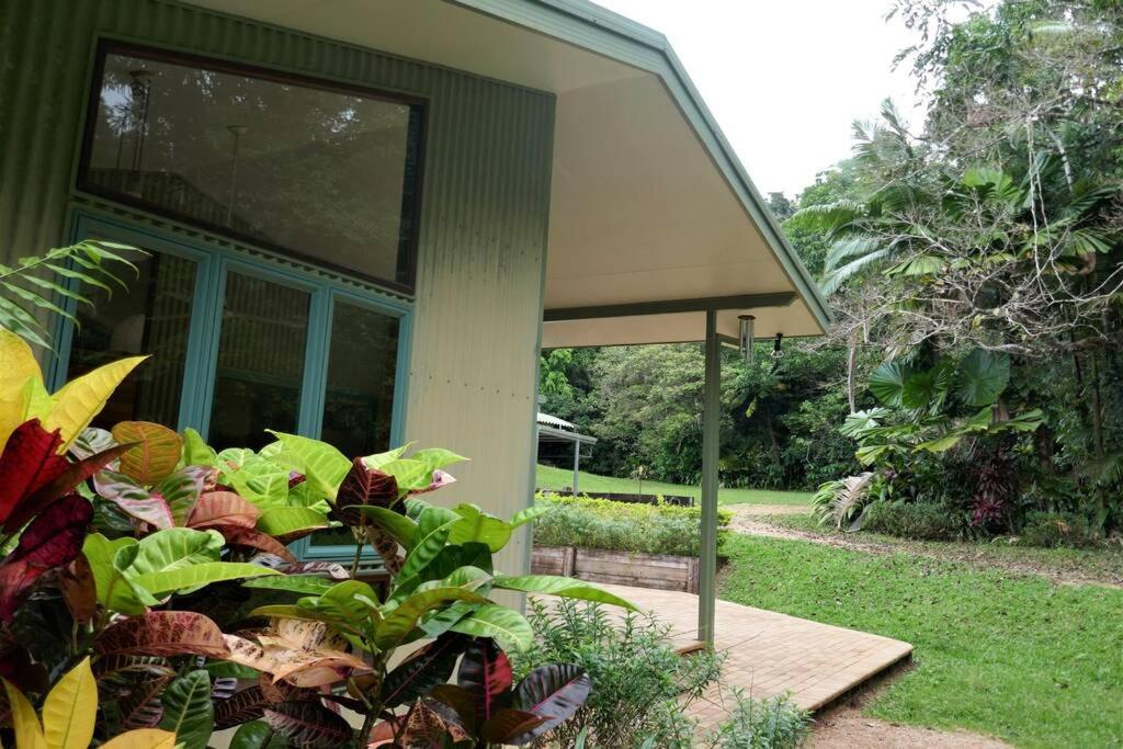 Fanpalm Creek Hideaway