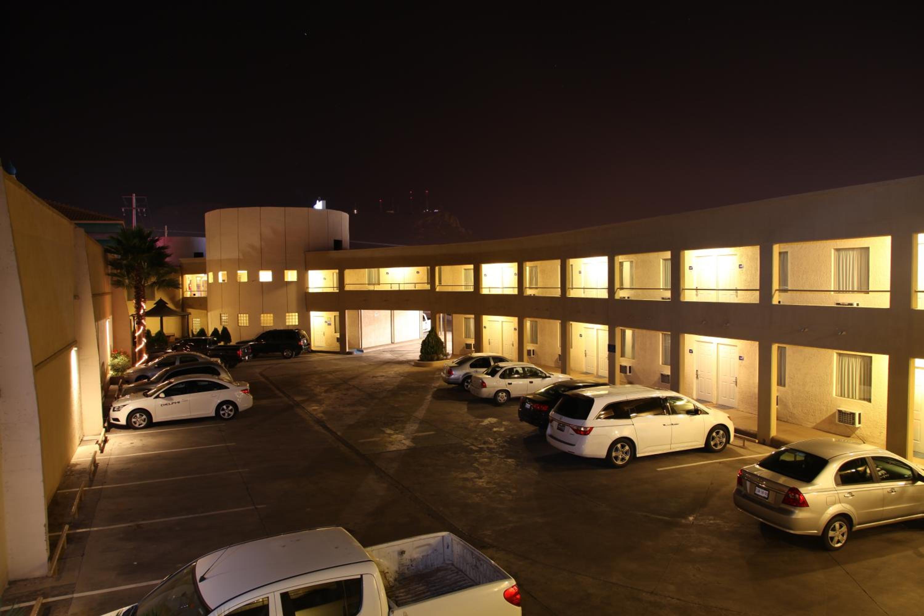 Photo 12