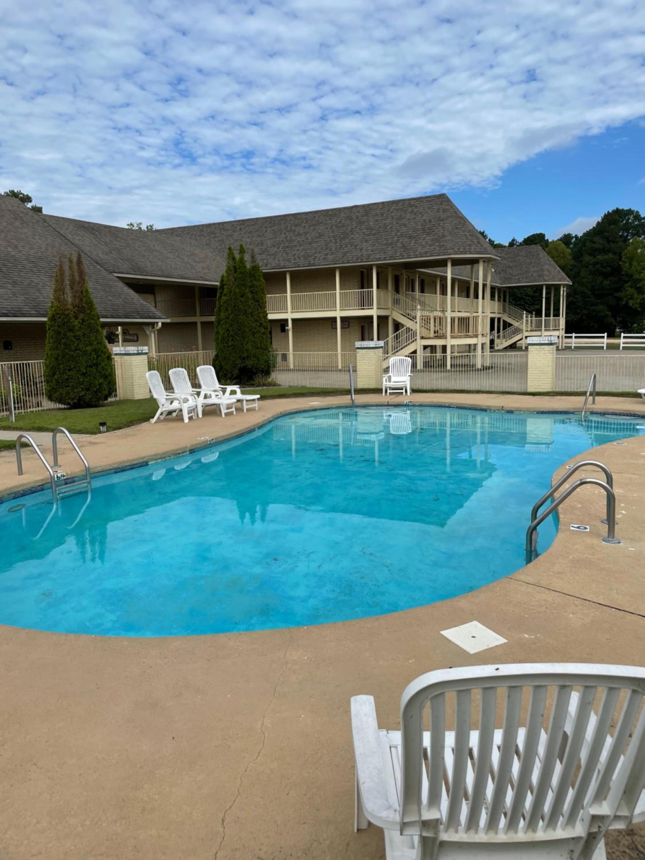 Riverwood Inn