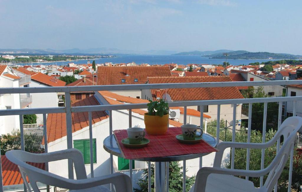 Apartment RED view 3