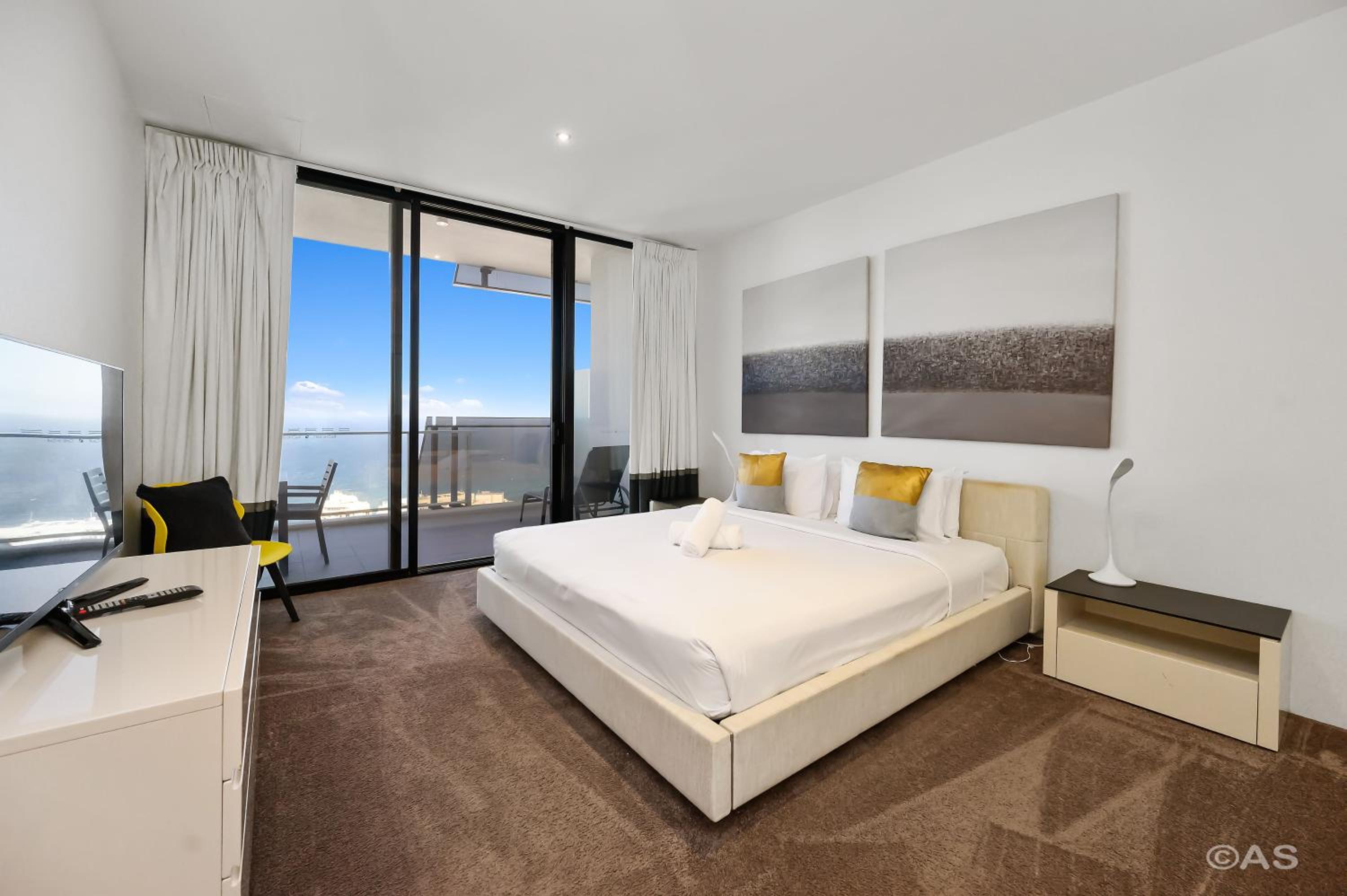 Circle on Cavill - Private Apartments - Apartment Stay photo 20 of 58