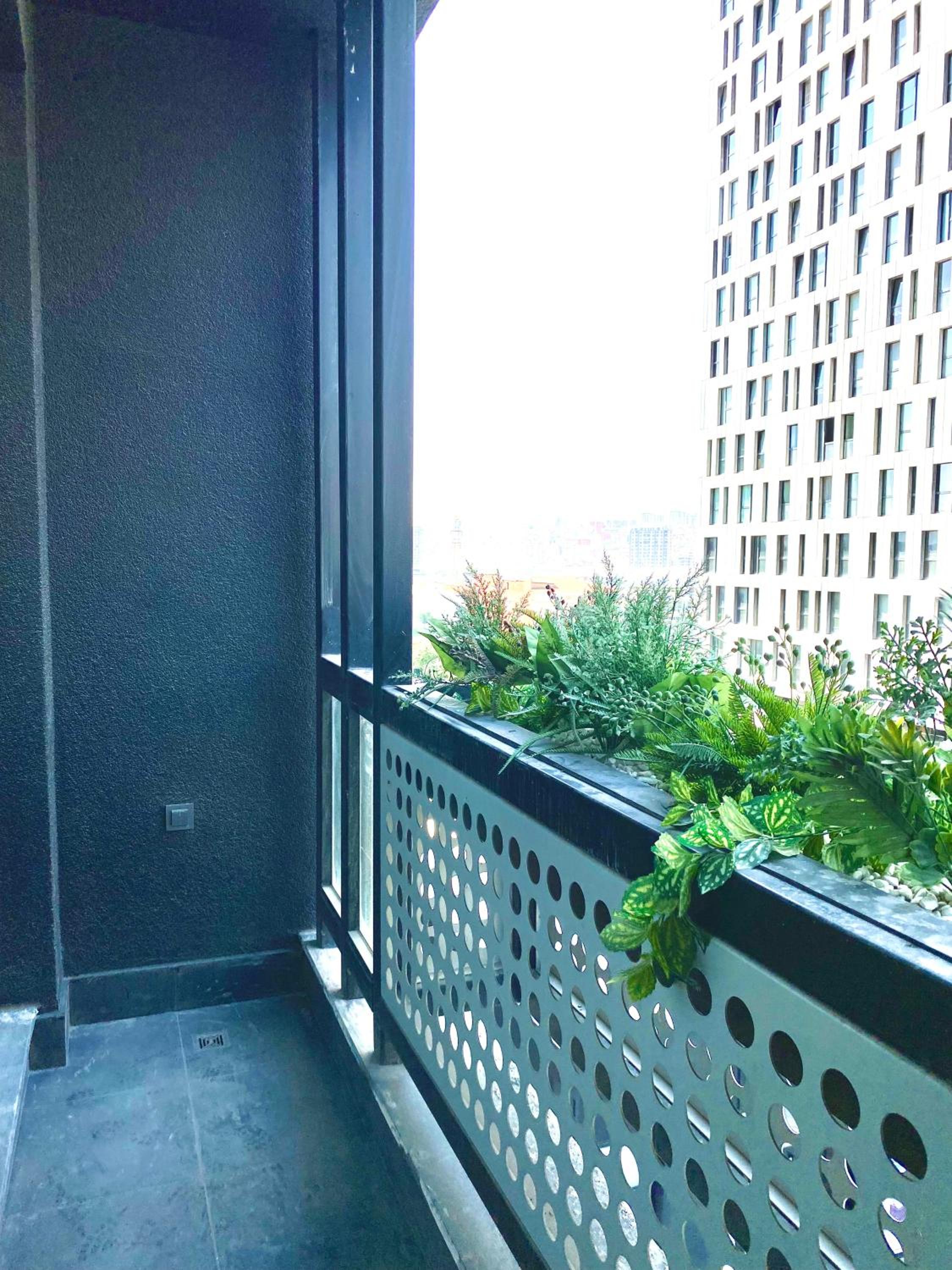 G Tower Furnished Apartment Rentals