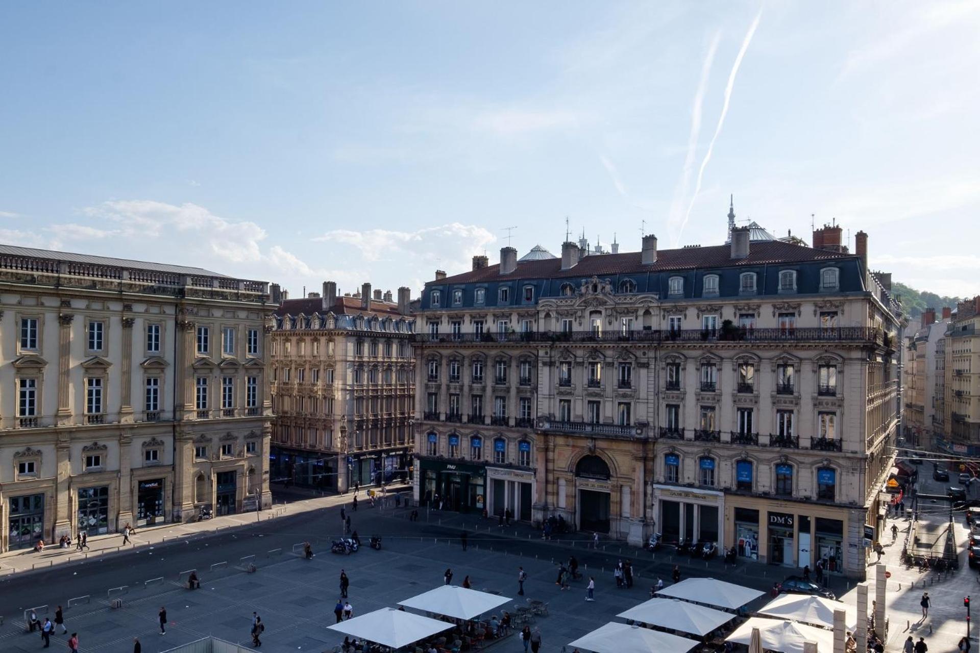 Host inn Lyon - Appartement de Luxe aux Terreaux & Jacuzzi