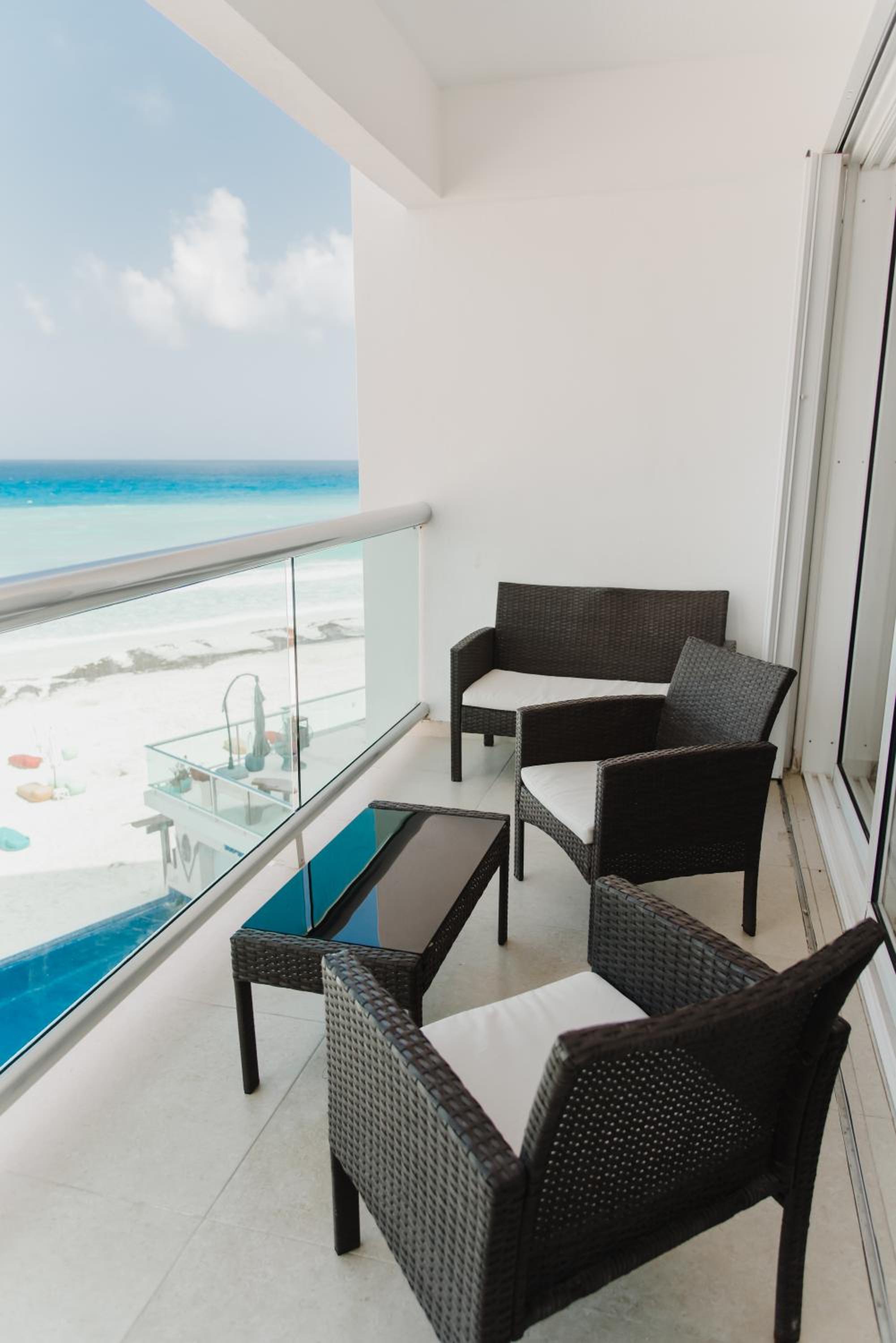 Condominio Girasol OceanView