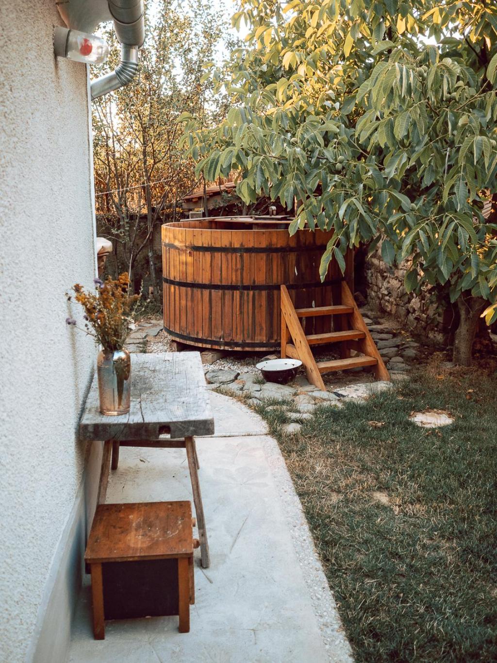 Photo 48