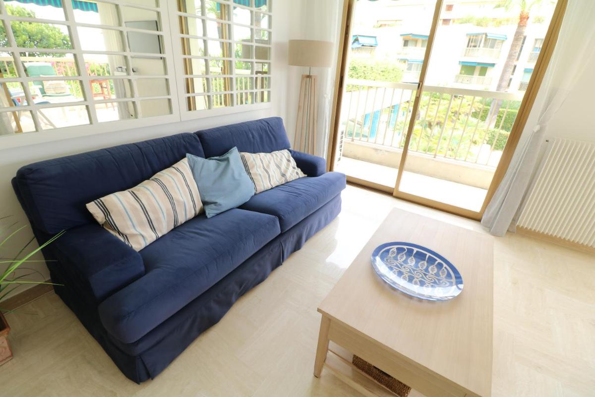 Sea side 2 bedroom with heated pool 322 photo 4