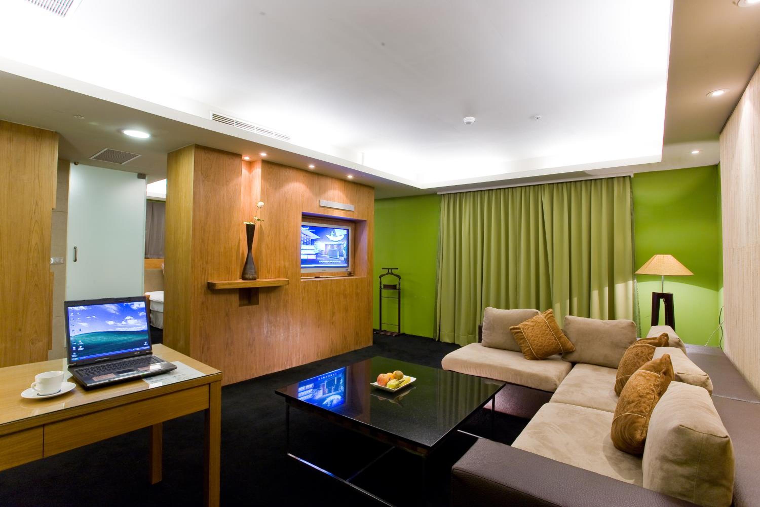 H.M.Hotel