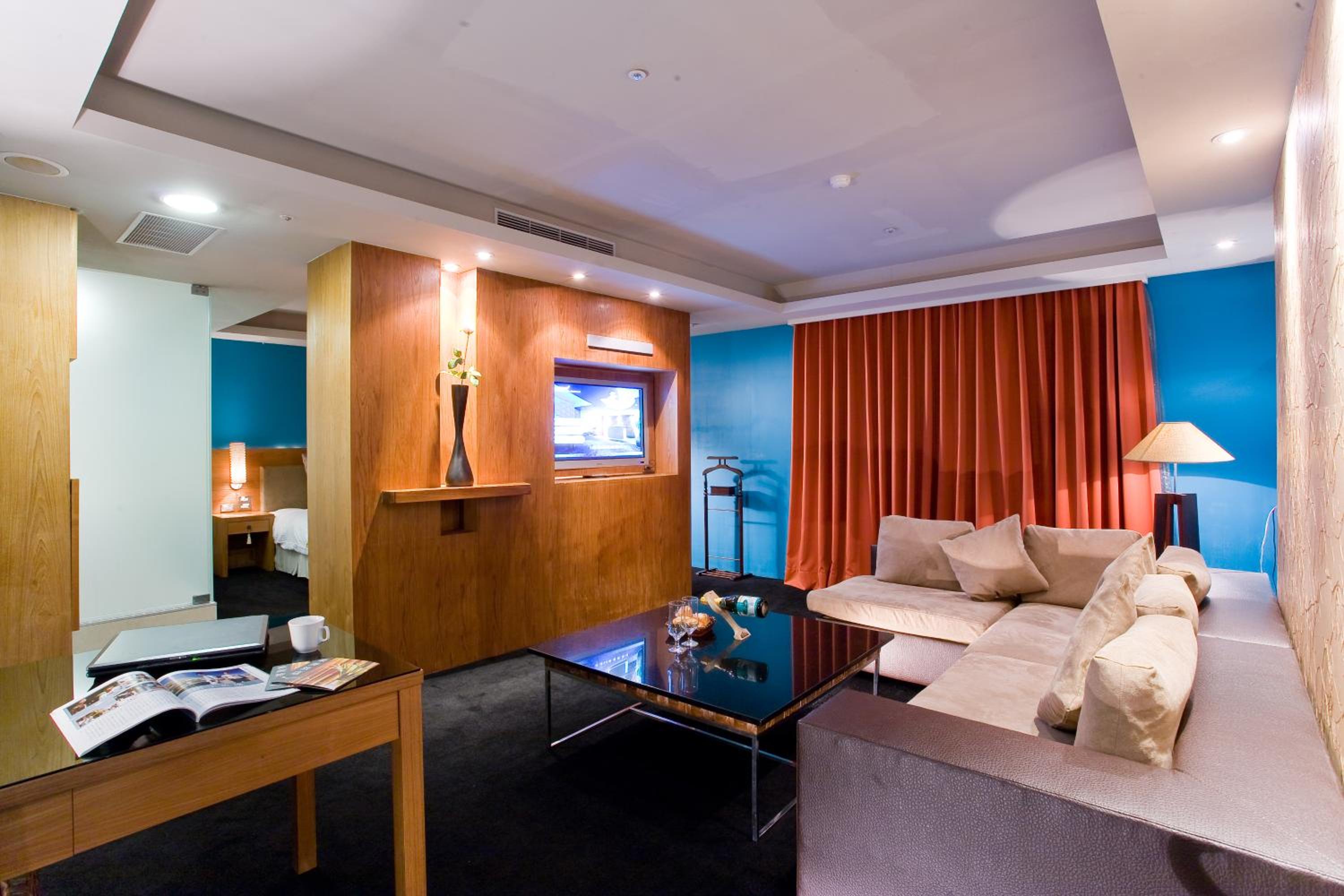 H.M.Hotel