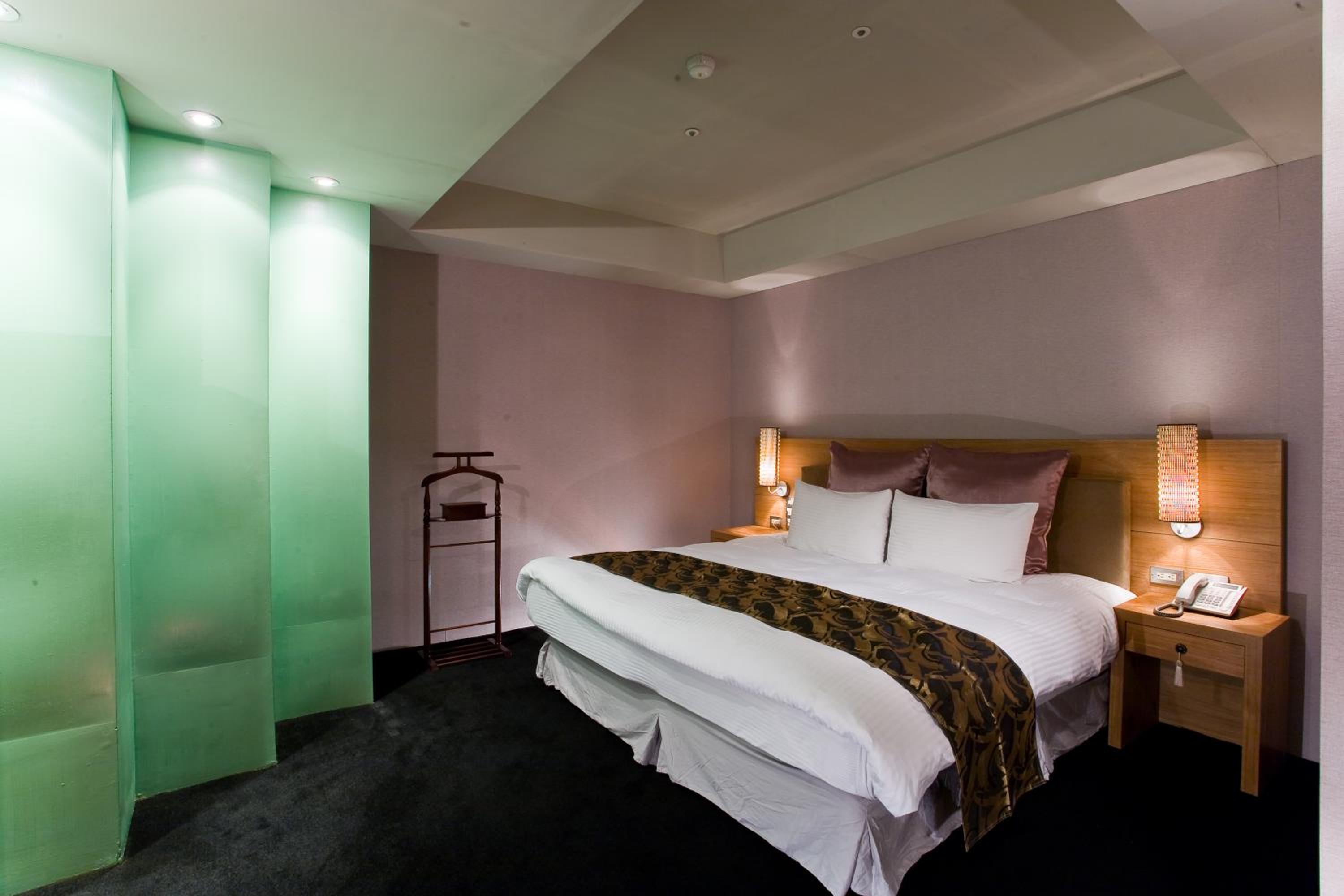 H.M.Hotel
