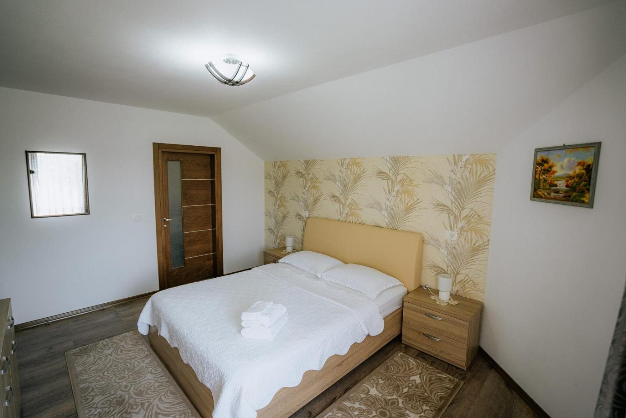 Photo 65