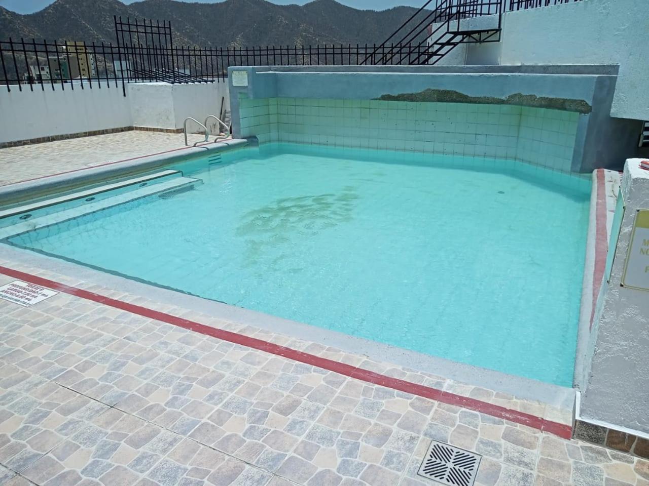 Espectacular, amplio y hermoso apartamento en condominio al frente de la playa El Rodadero