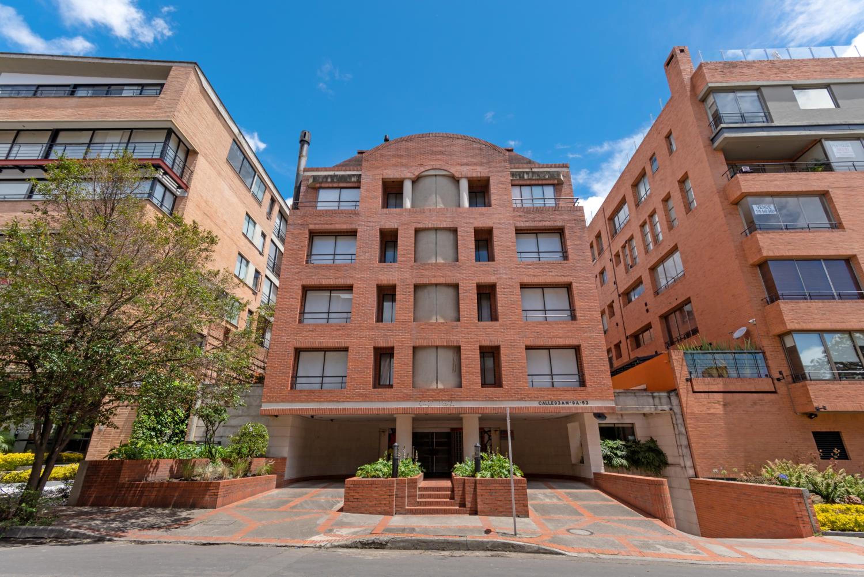 Hotel Casa Real 93 - Image 1