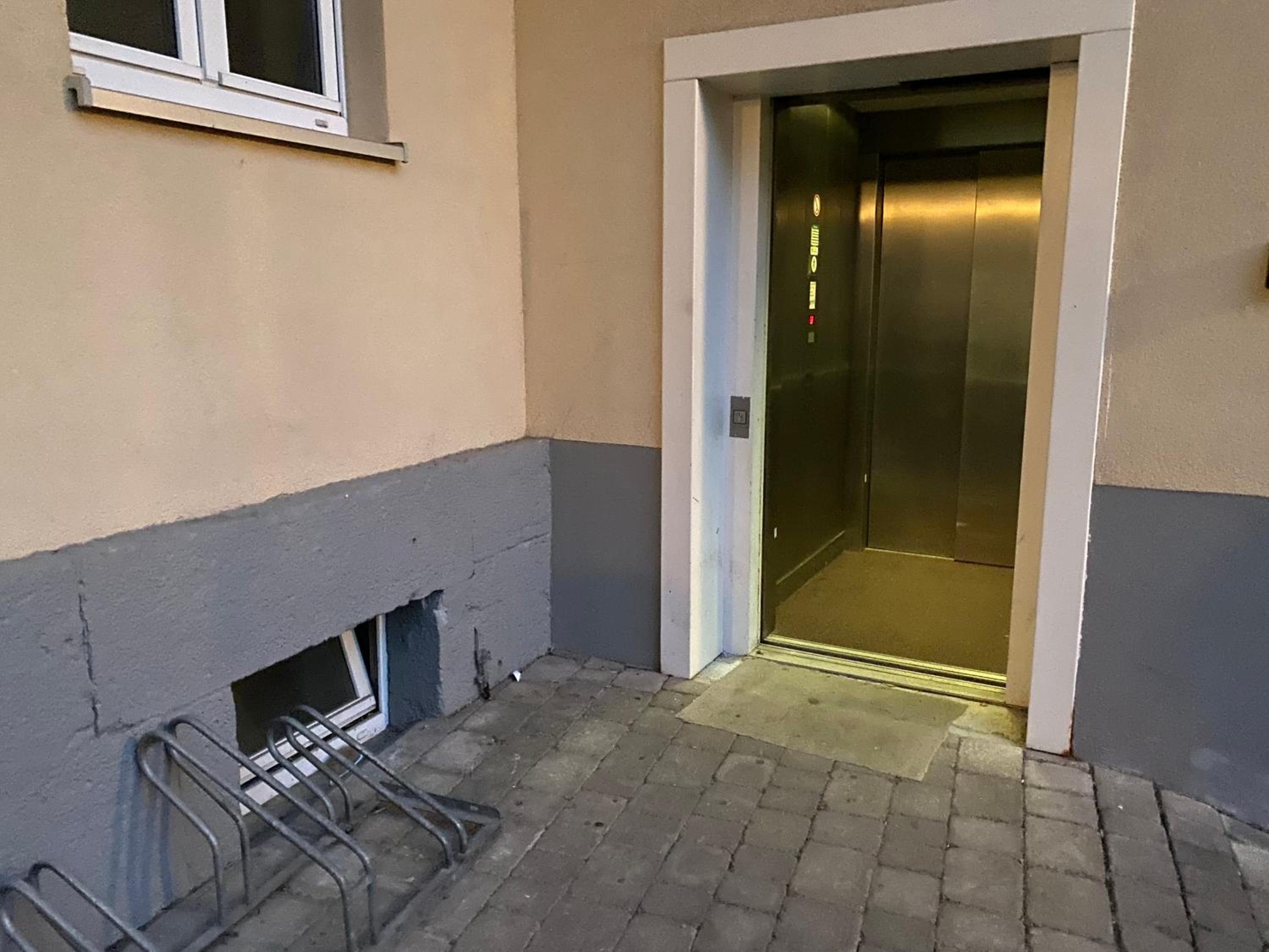 Photo 31